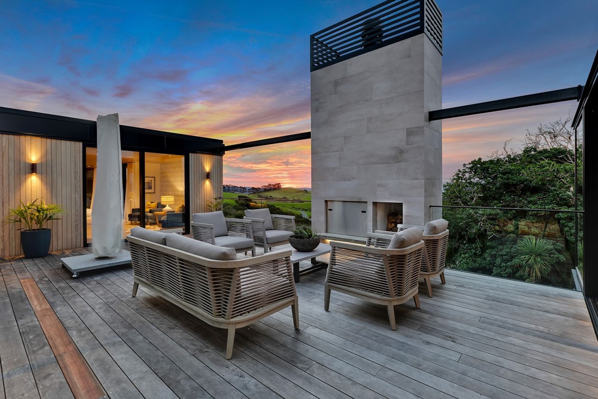 House Of The Year, Special Branch