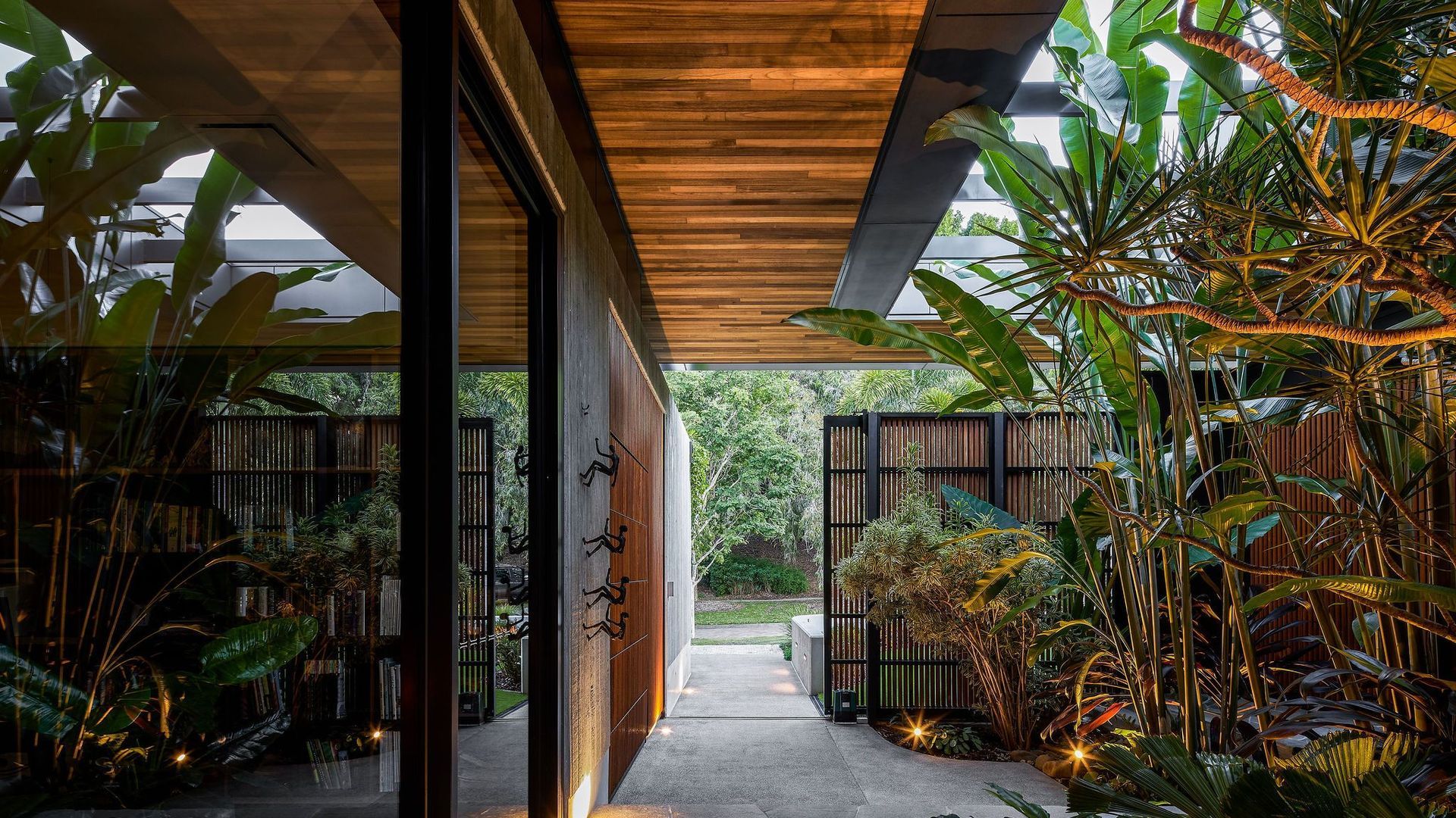The Cove House by Justin Humphrey Architects  video