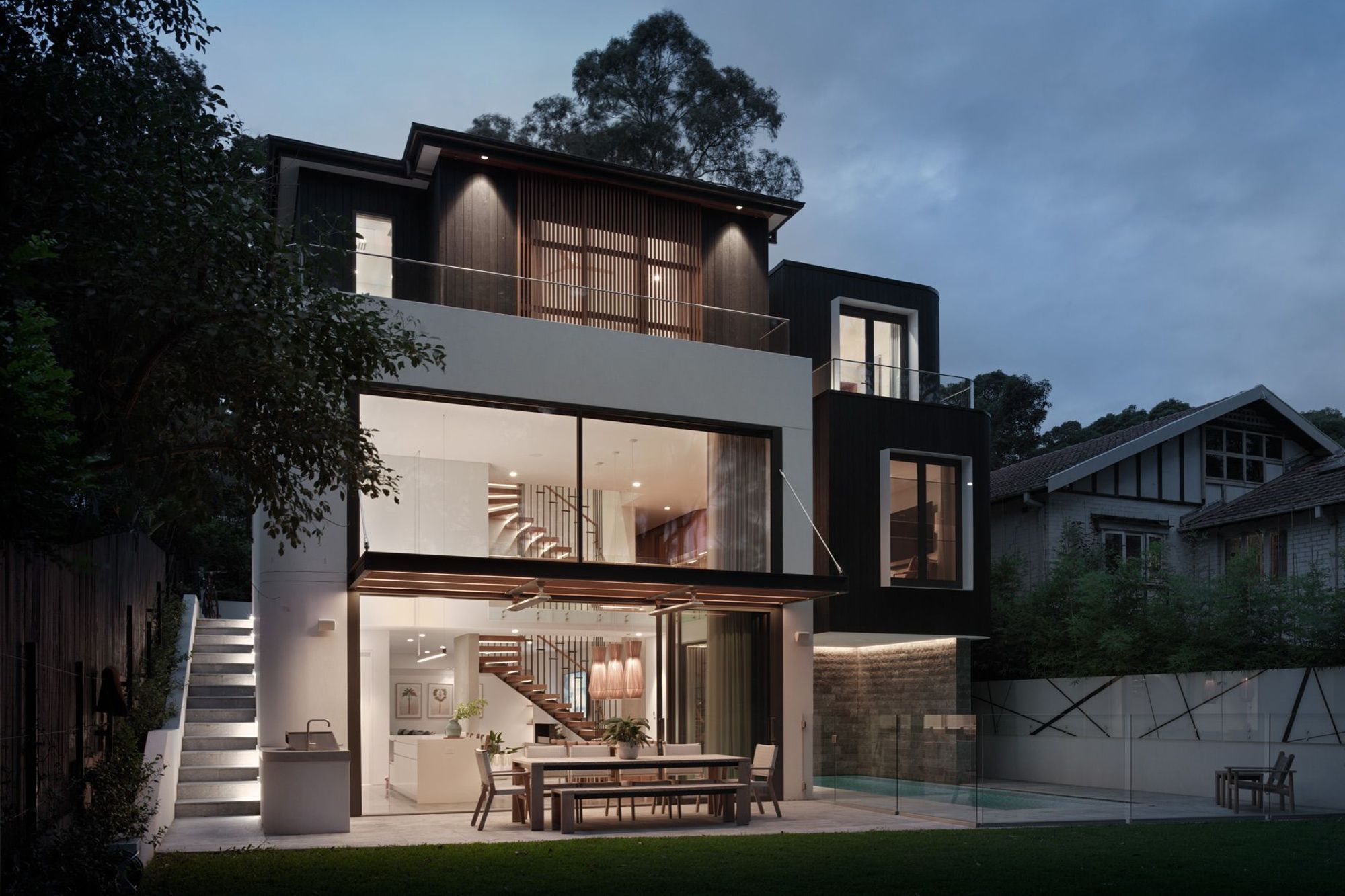 ^^Austin House