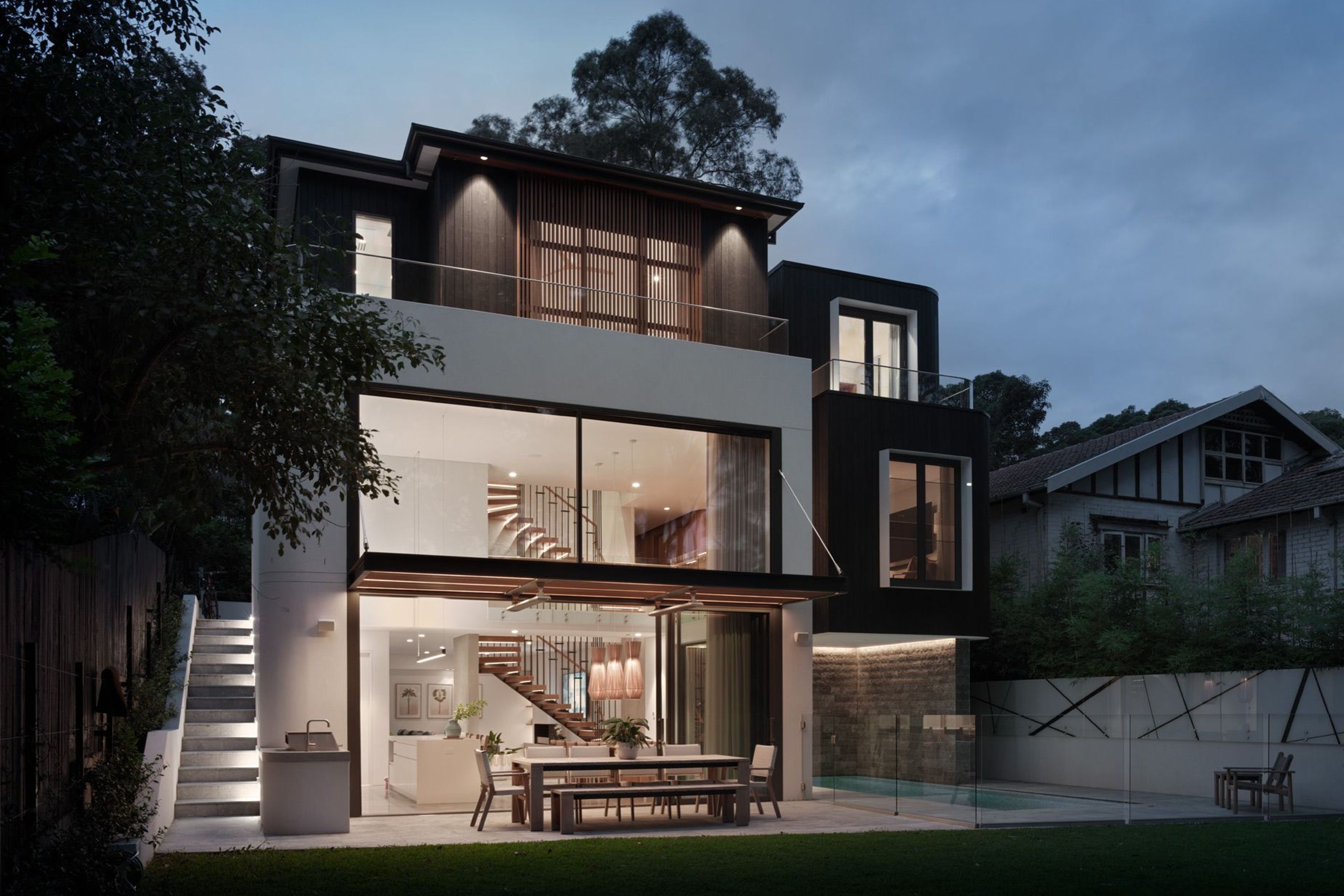 ^^Austin House