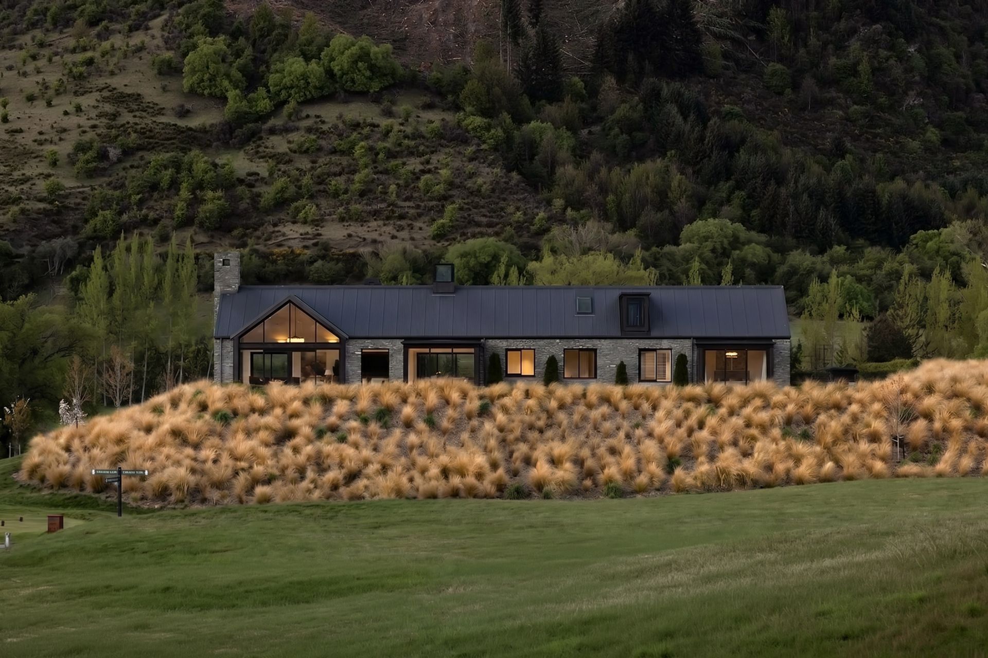 5412-Streamside-Lane-Whitaker-Architects-Devitt-3.jpg