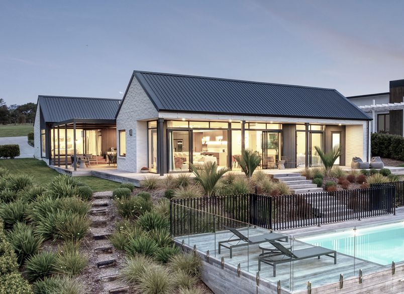 LuxeView Wainui