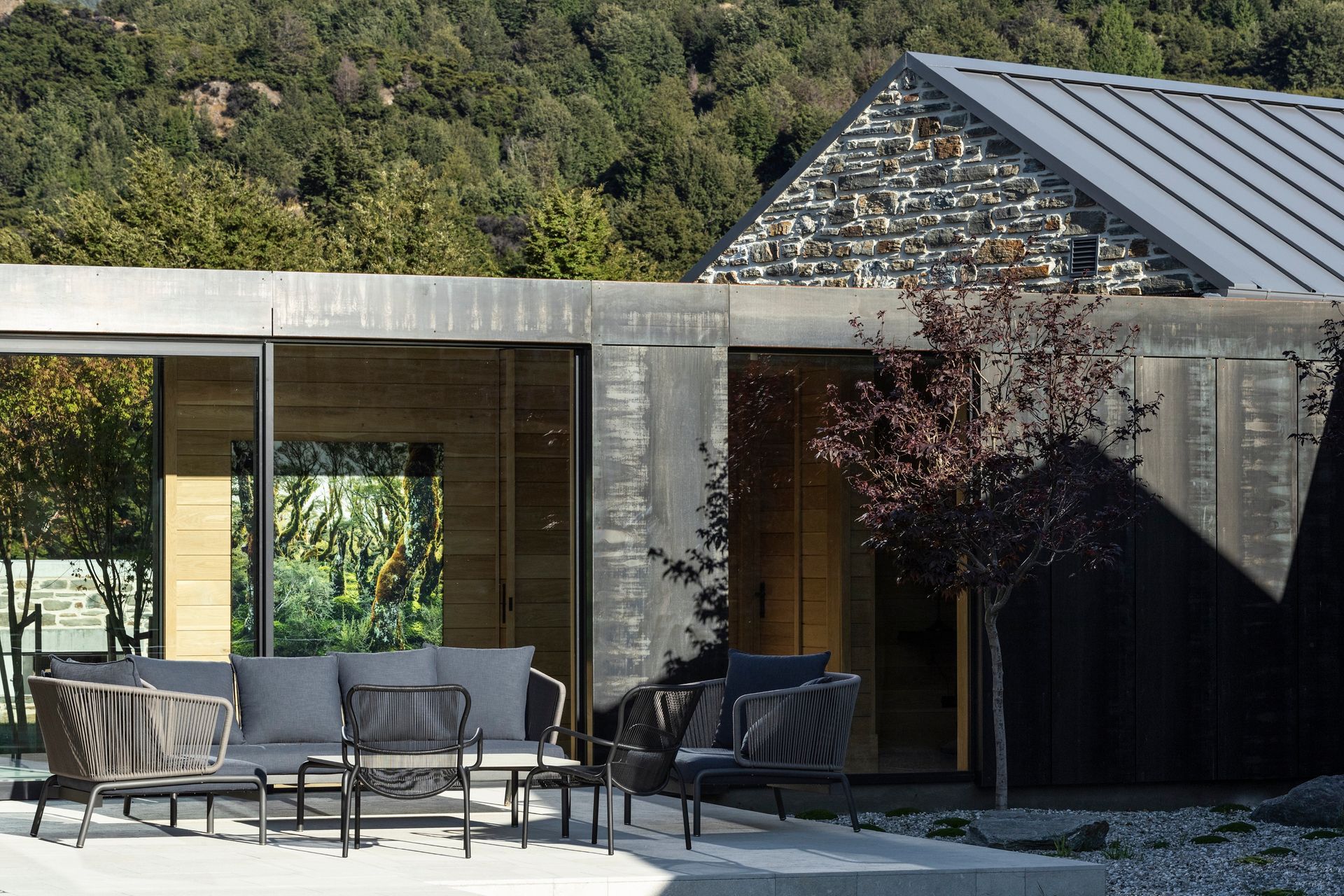 5917-Closeburn-Lodge-Whitaker-Architects-Devitt-1-ap-compressed.jpg