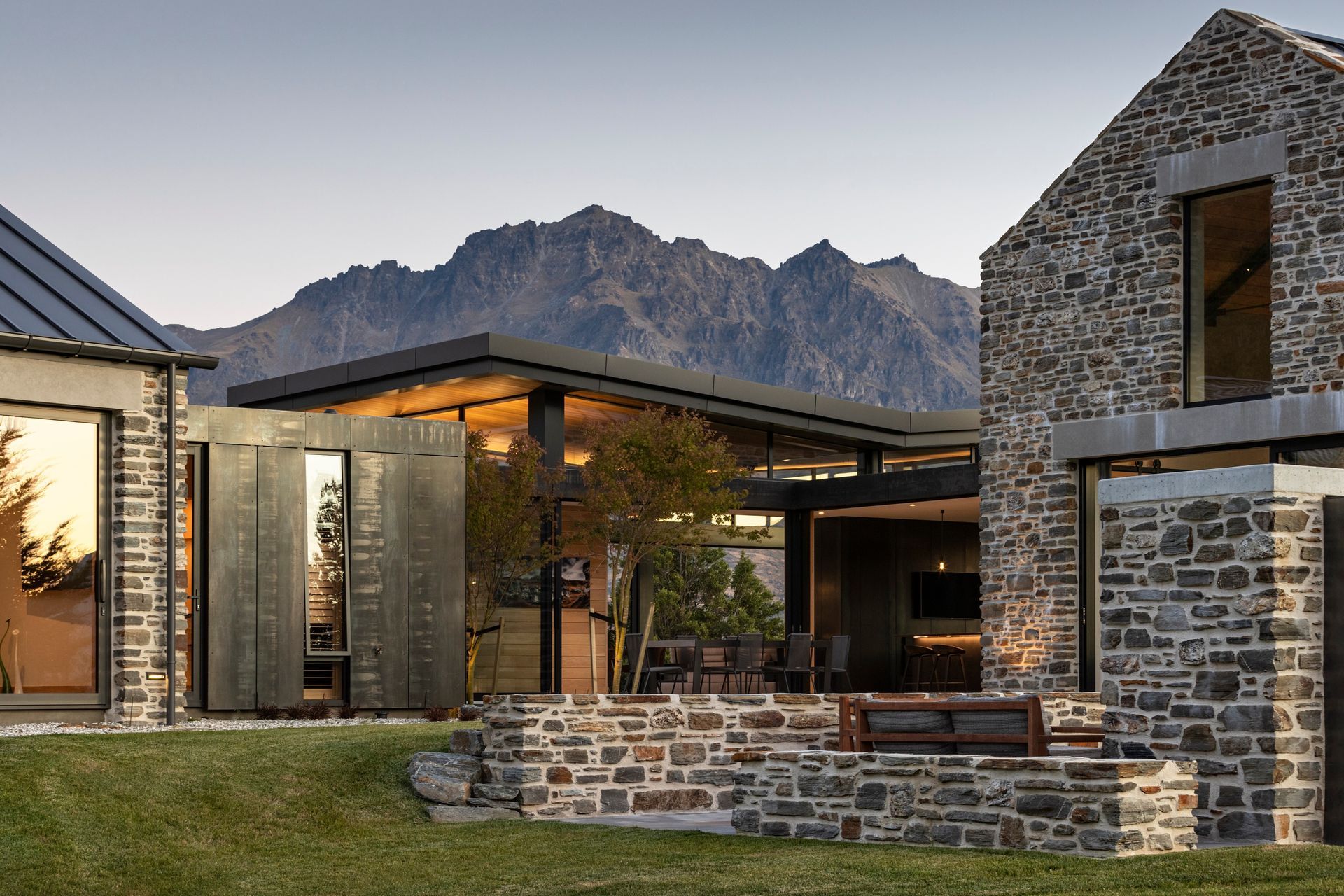 5917-Closeburn-Lodge-Whitaker-Architects-Devitt-25-ap-compressed.jpg