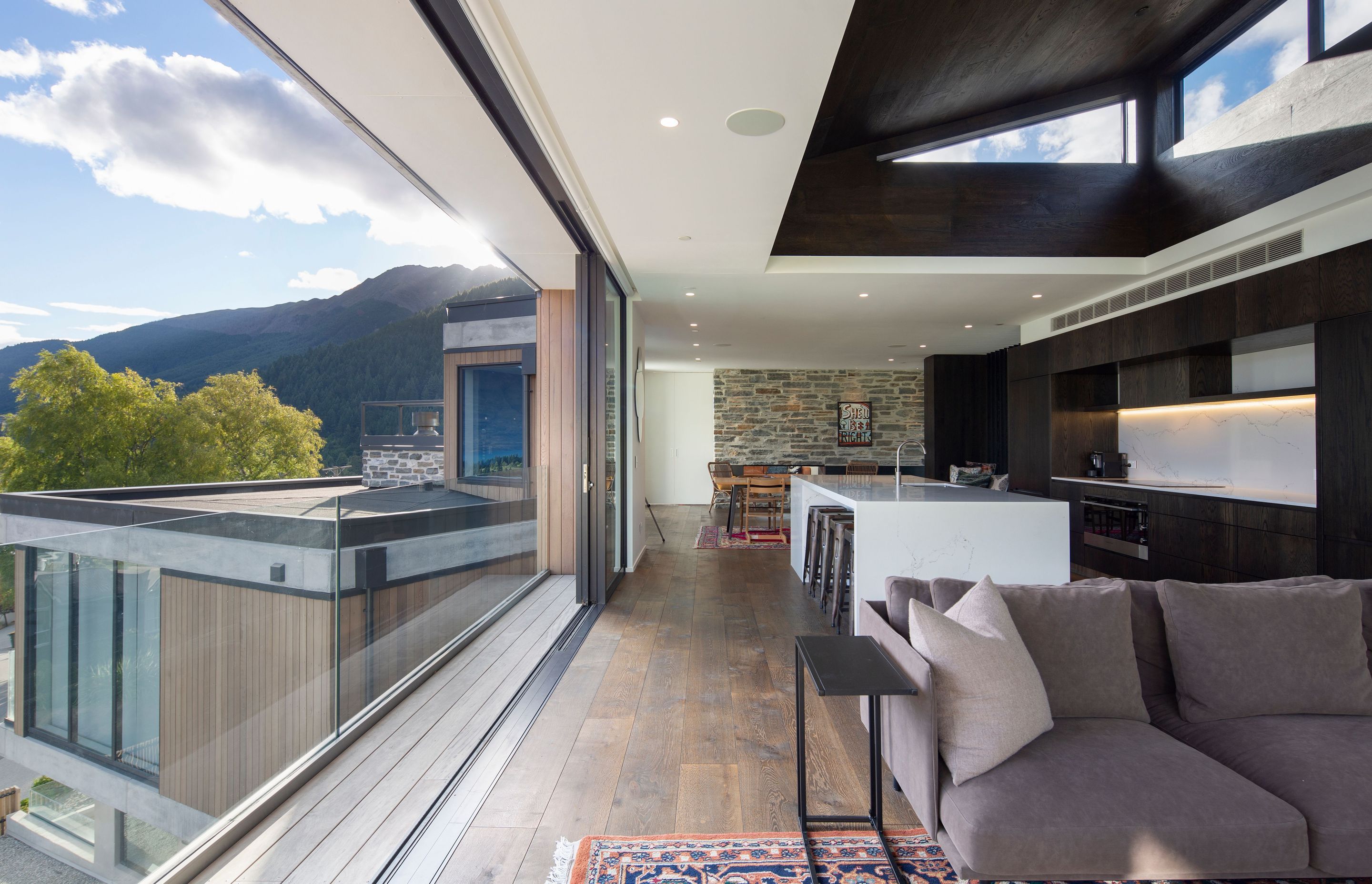 Queenstown Property | Warren & Mahoney Architects, Summit Build