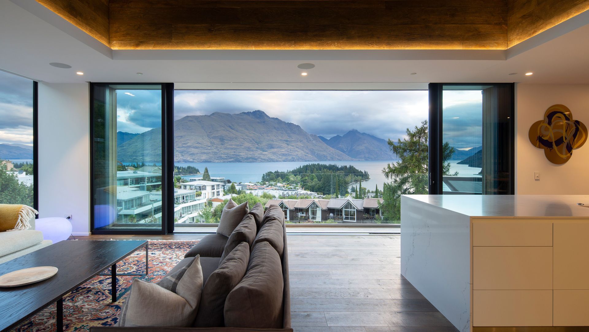 Queenstown Property | Warren & Mahoney Architects, Summit Build banner