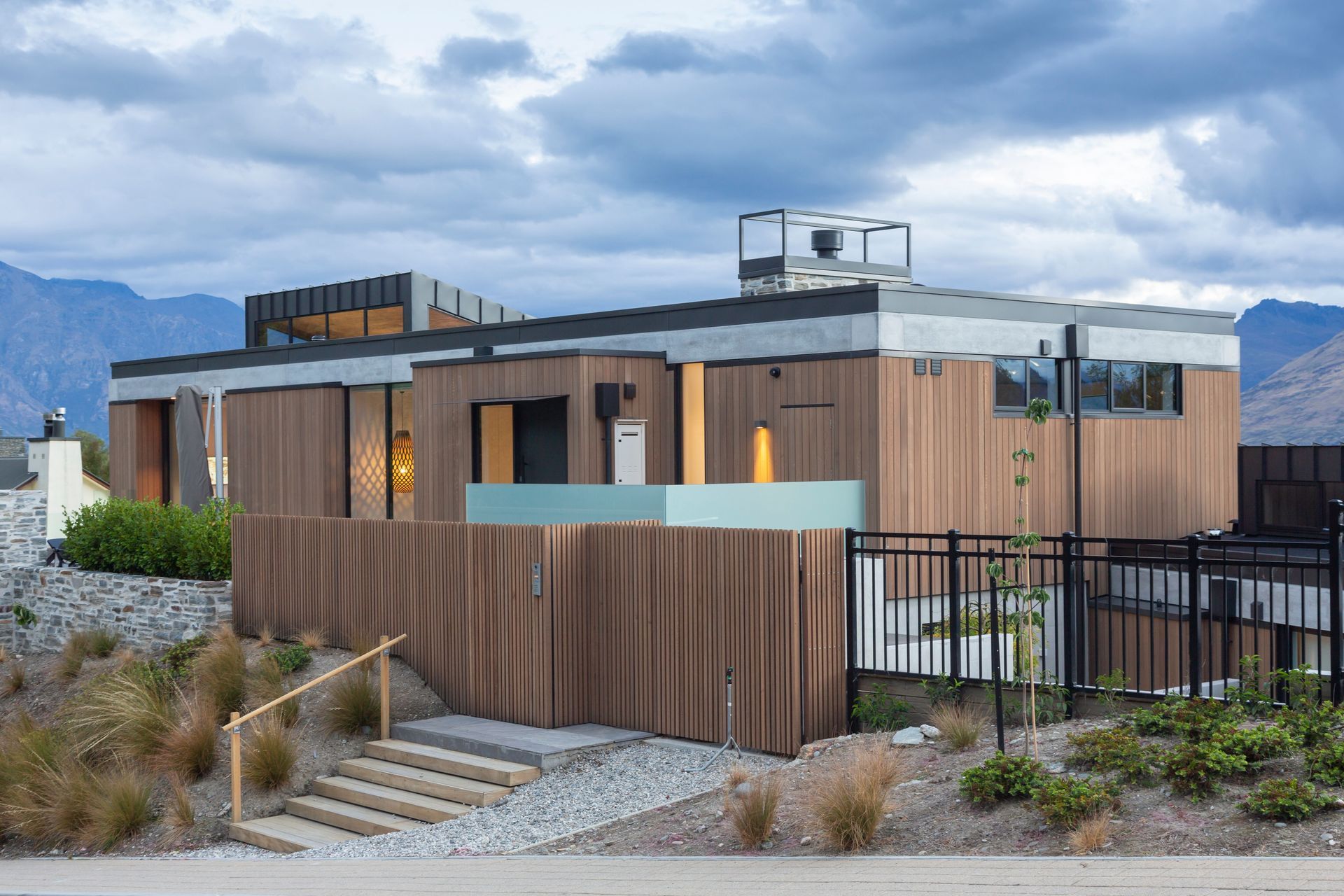 Queenstown Property | Warren &amp; Mahoney Architects, Summit Build