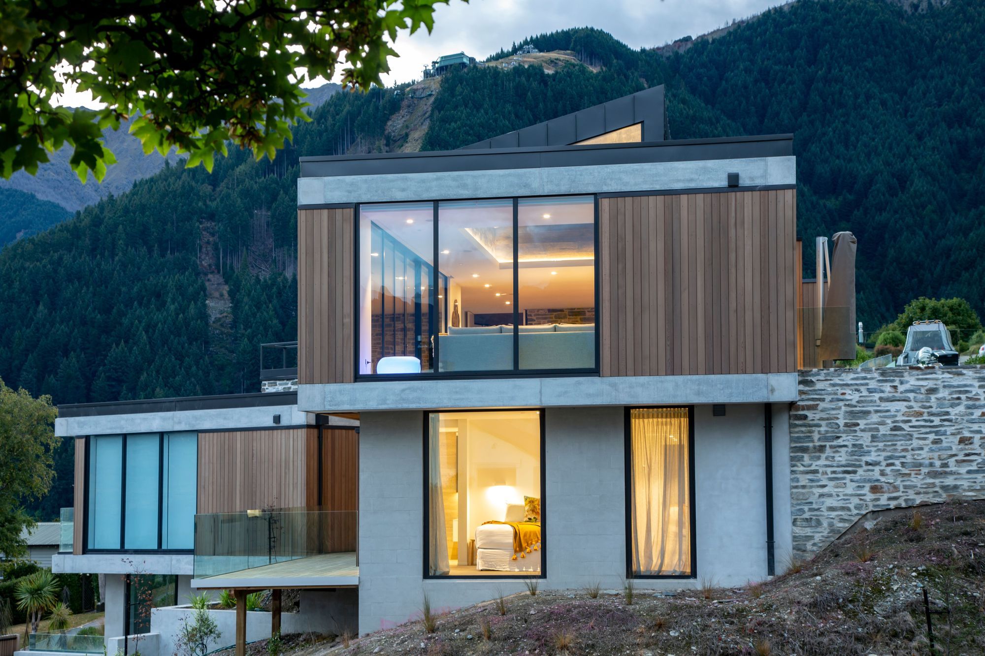 Queenstown Property | Warren & Mahoney Architects, Summit Build