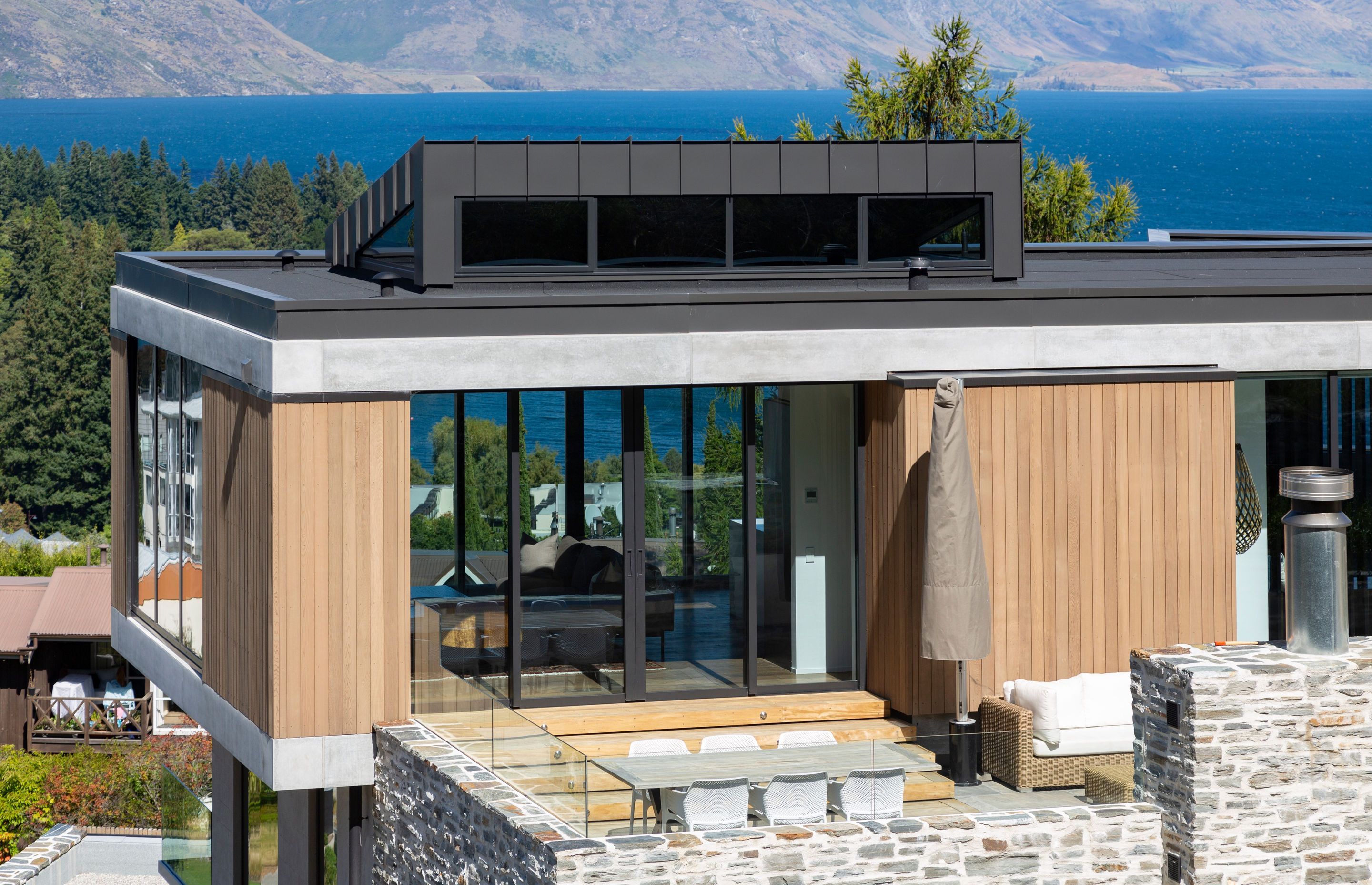 Queenstown Property | Warren &amp; Mahoney Architects, Summit Build