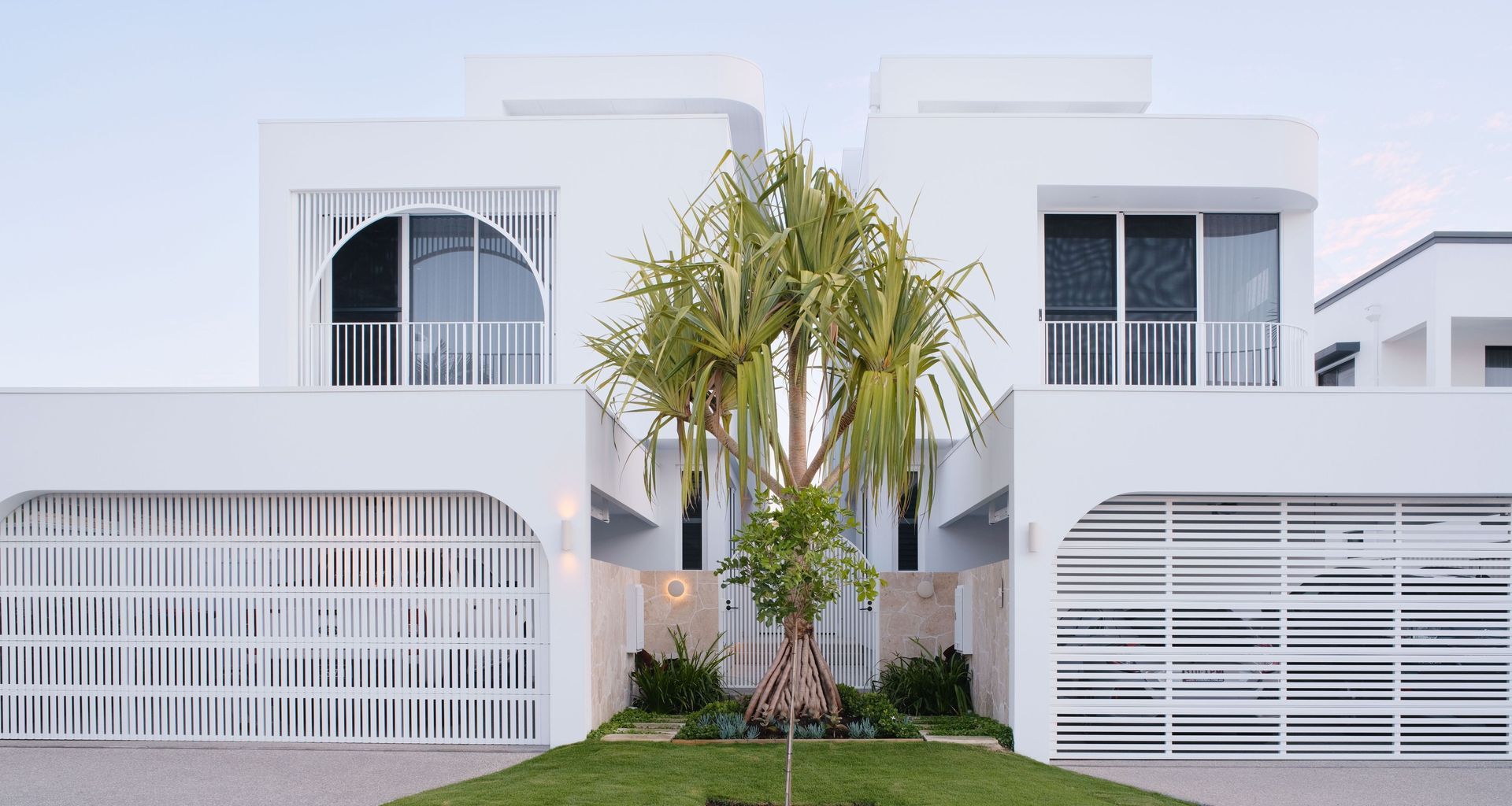 Rebecca Court Villas banner