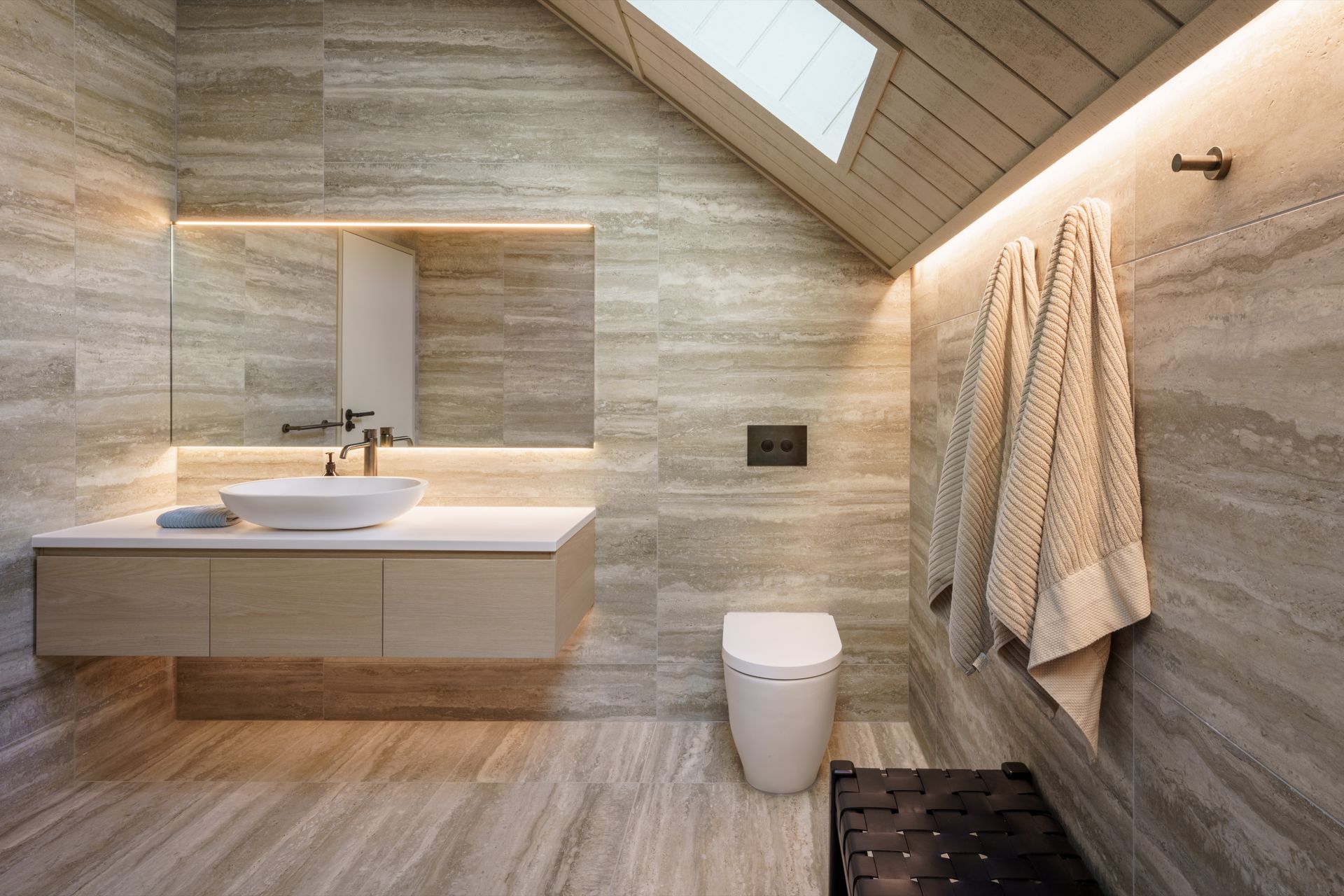 6331-Mill-Farm-Residence-Whitaker-Architects-Larkin-6-ap-compressed.jpg