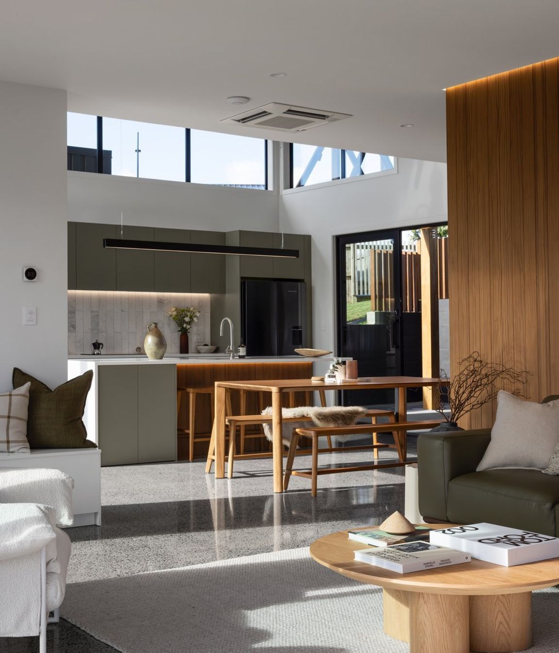 65-web-or-mls-6-Omahina-Street-5918-v2.jpg