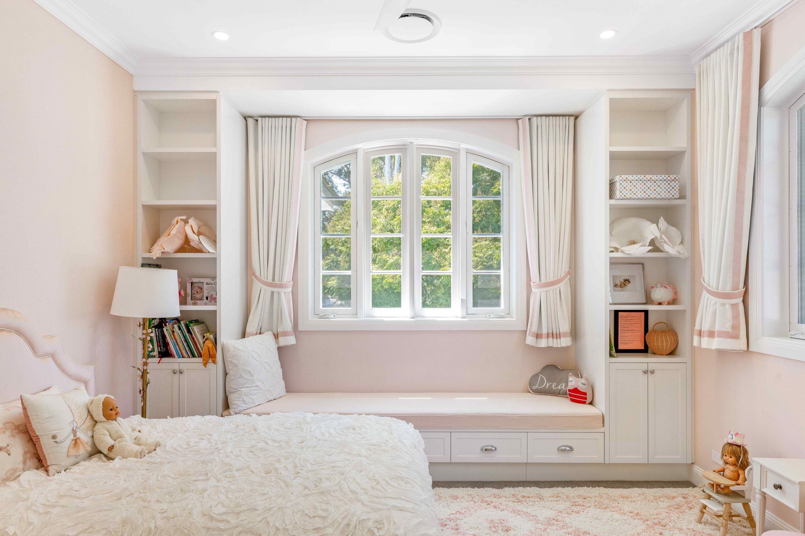 669ba46d3649bd55bf743bcb6411234971cdd4f692ac275c230301MitchLowePhoto80CubberlaFurnished-96201.jpeg