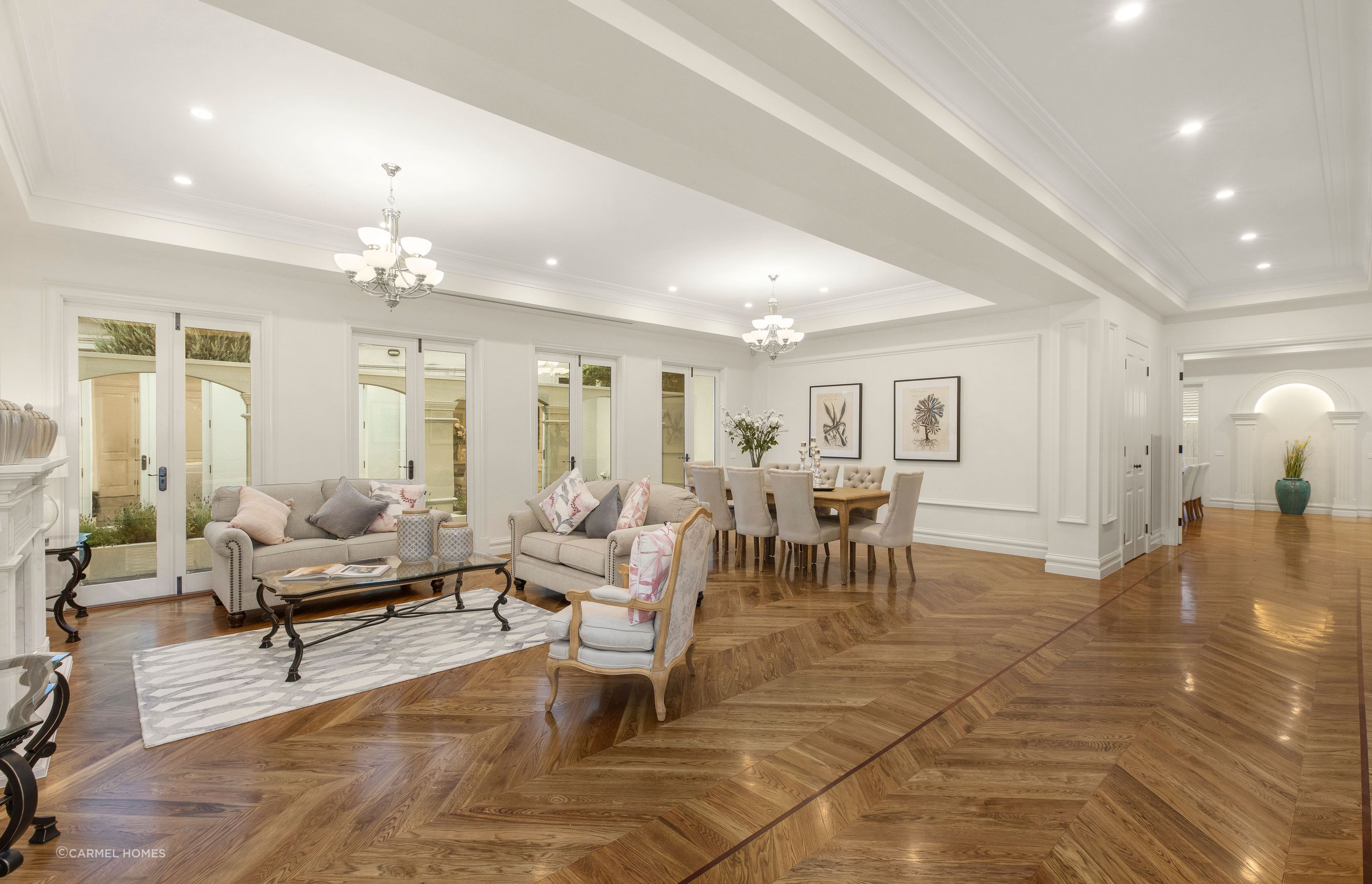 Sal De Vie - Luxury French Provincial Home