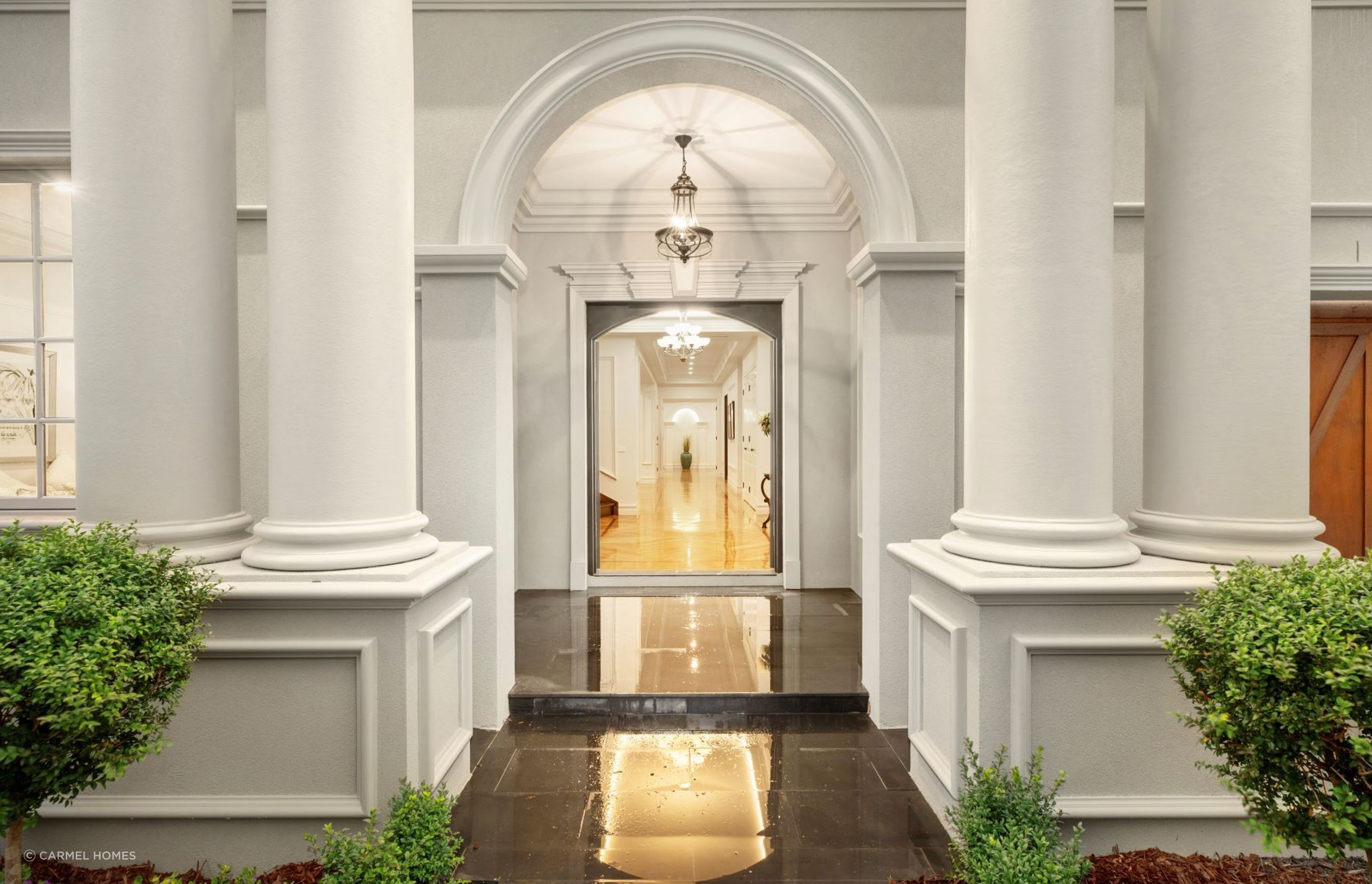 Sal De Vie - Luxury French Provincial Home