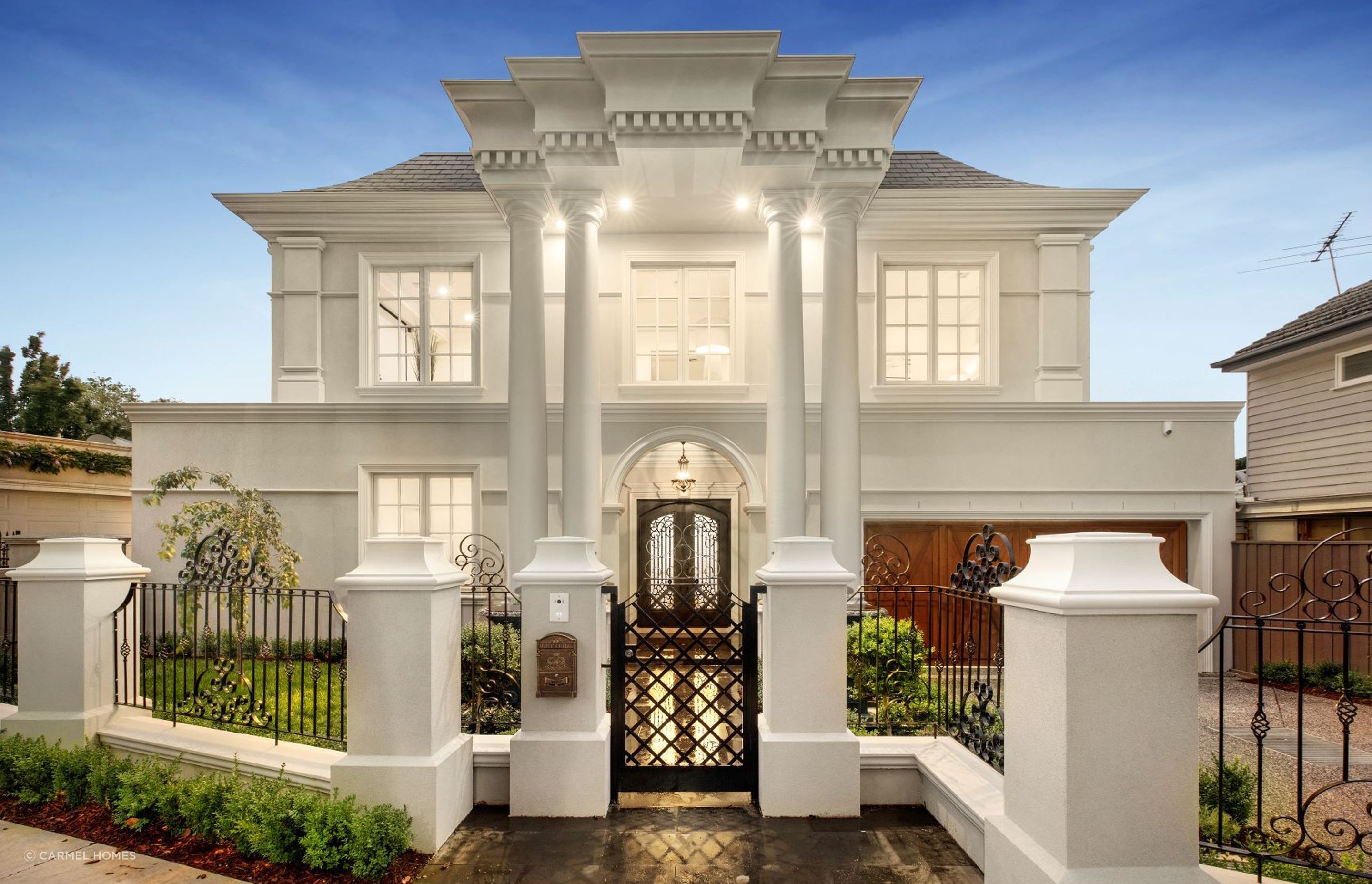 Sal De Vie - Luxury French Provincial Home