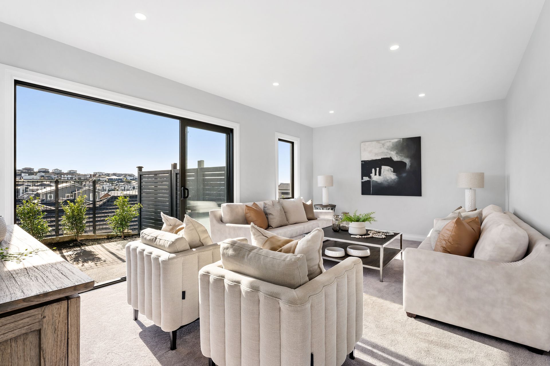 Colonial Drive, Silverdale