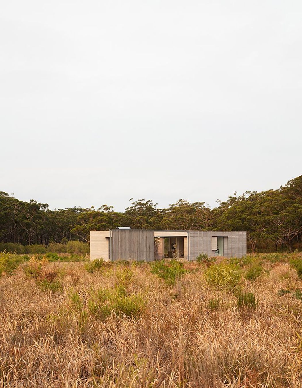 Courtyard House for Fabprefab