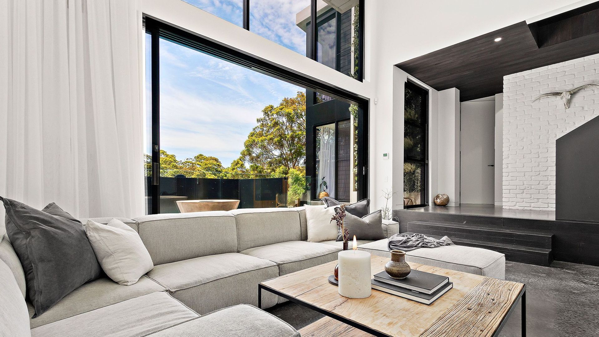 View Street, Merewether banner