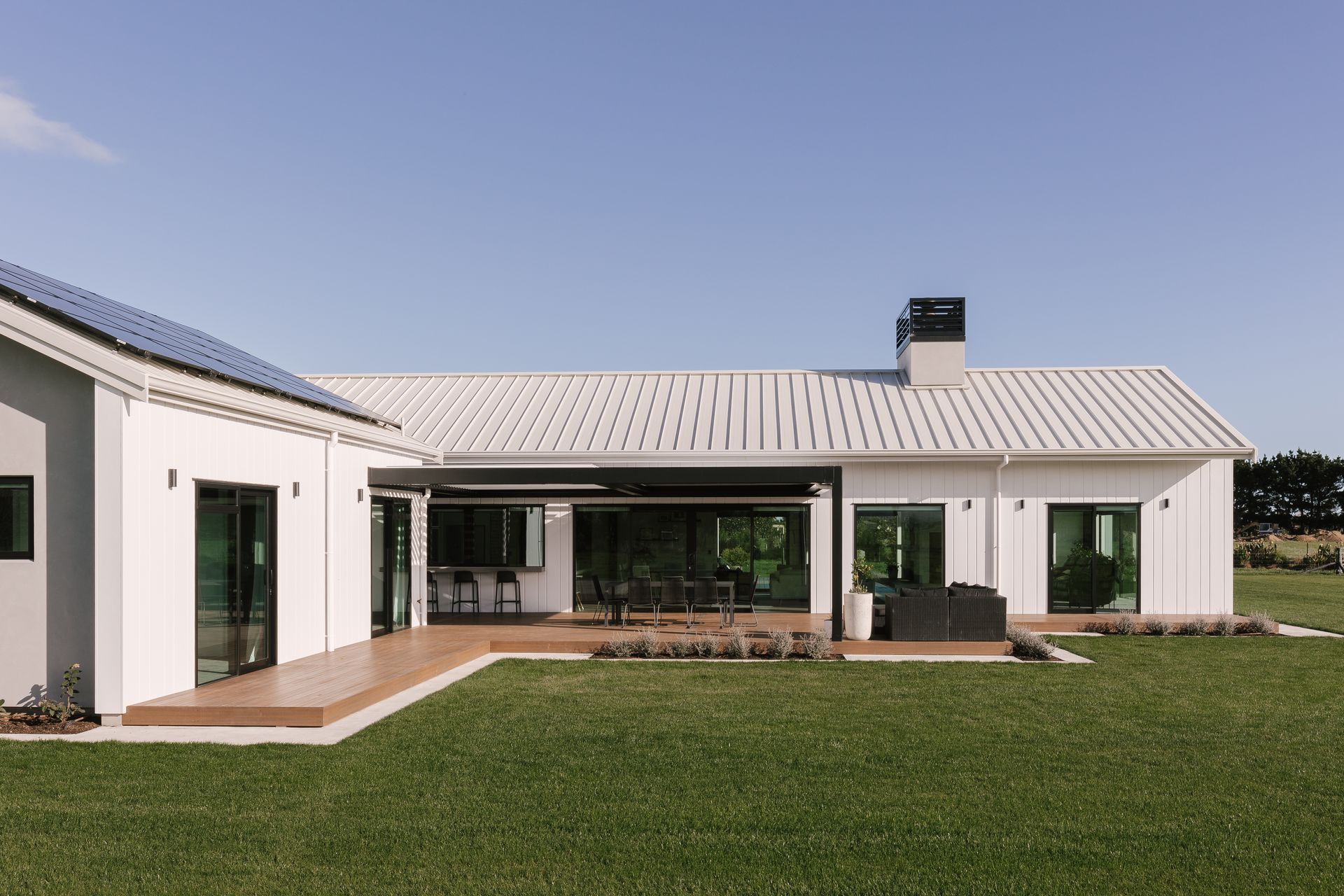 The Bradburys Build