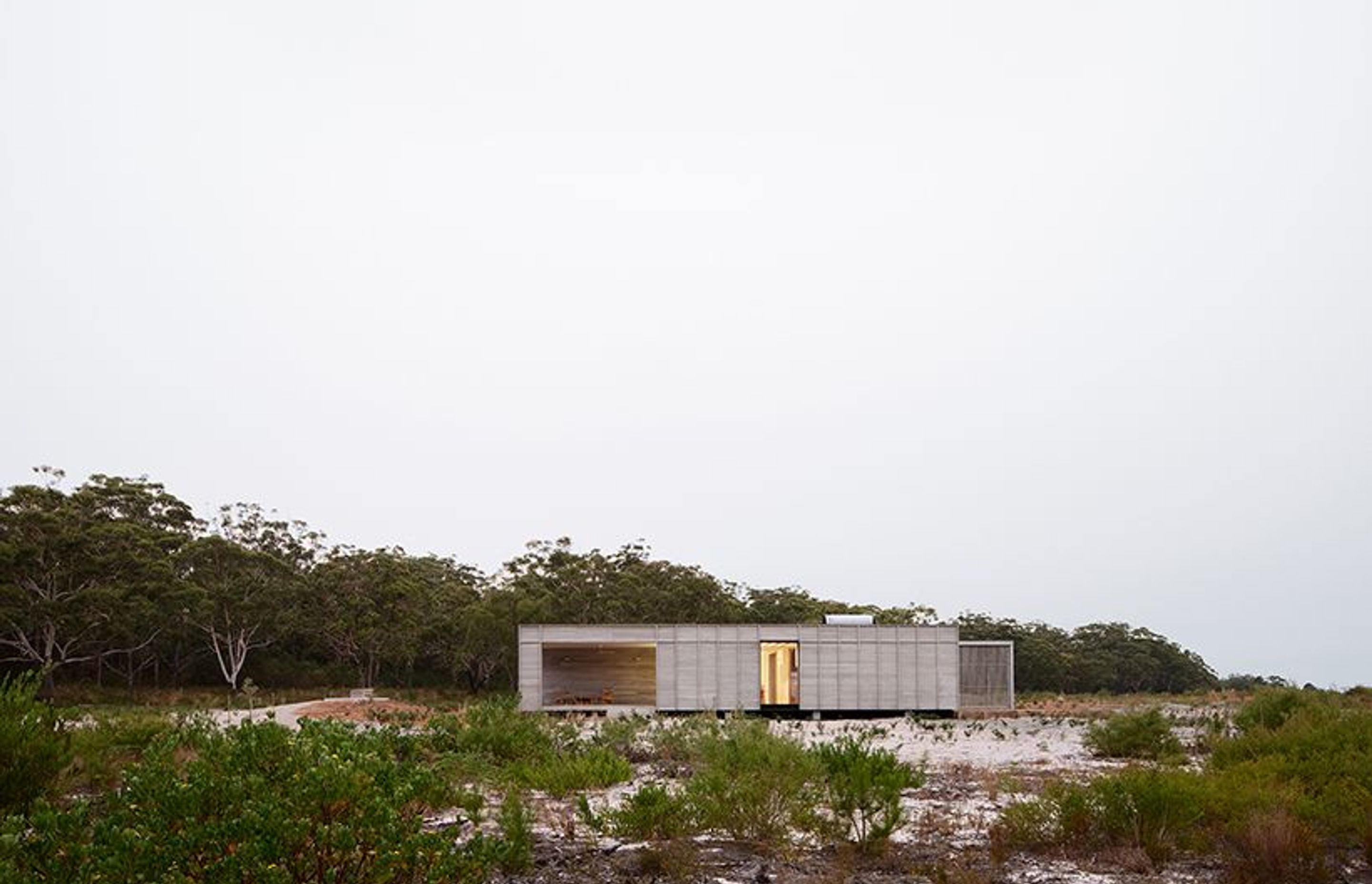 Courtyard House for Fabprefab