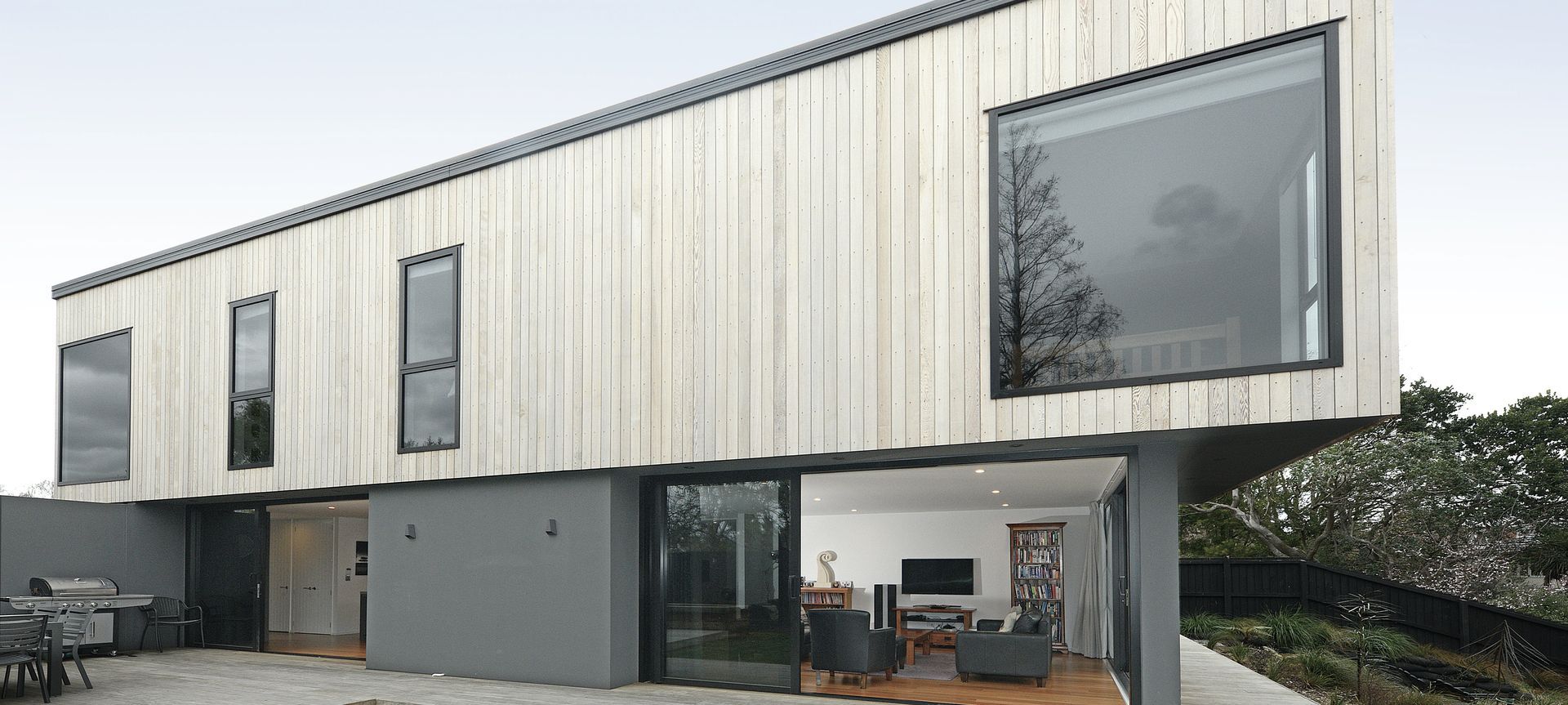 Luxury Townhouse in Canterbury banner