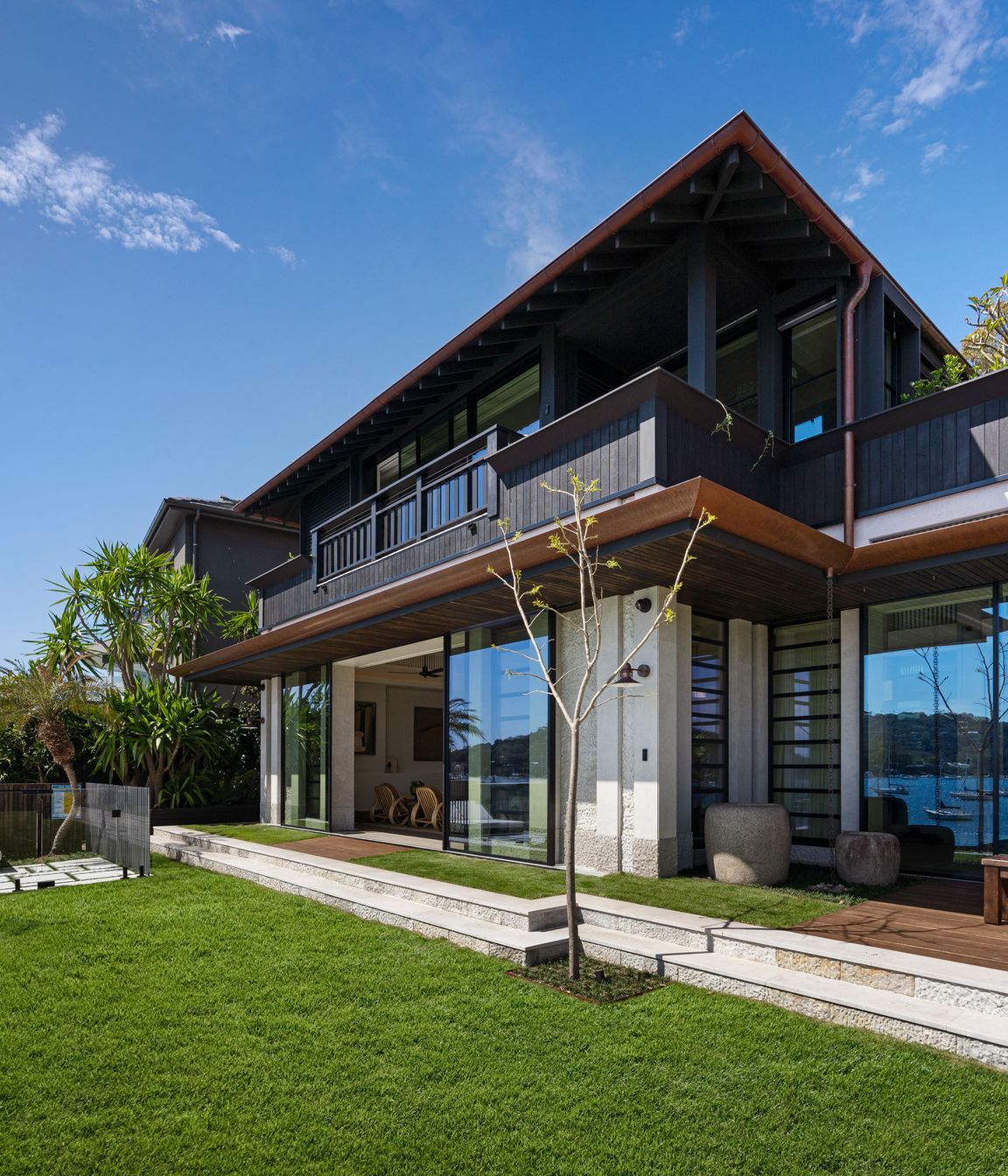 Minimal sliding doors at its best