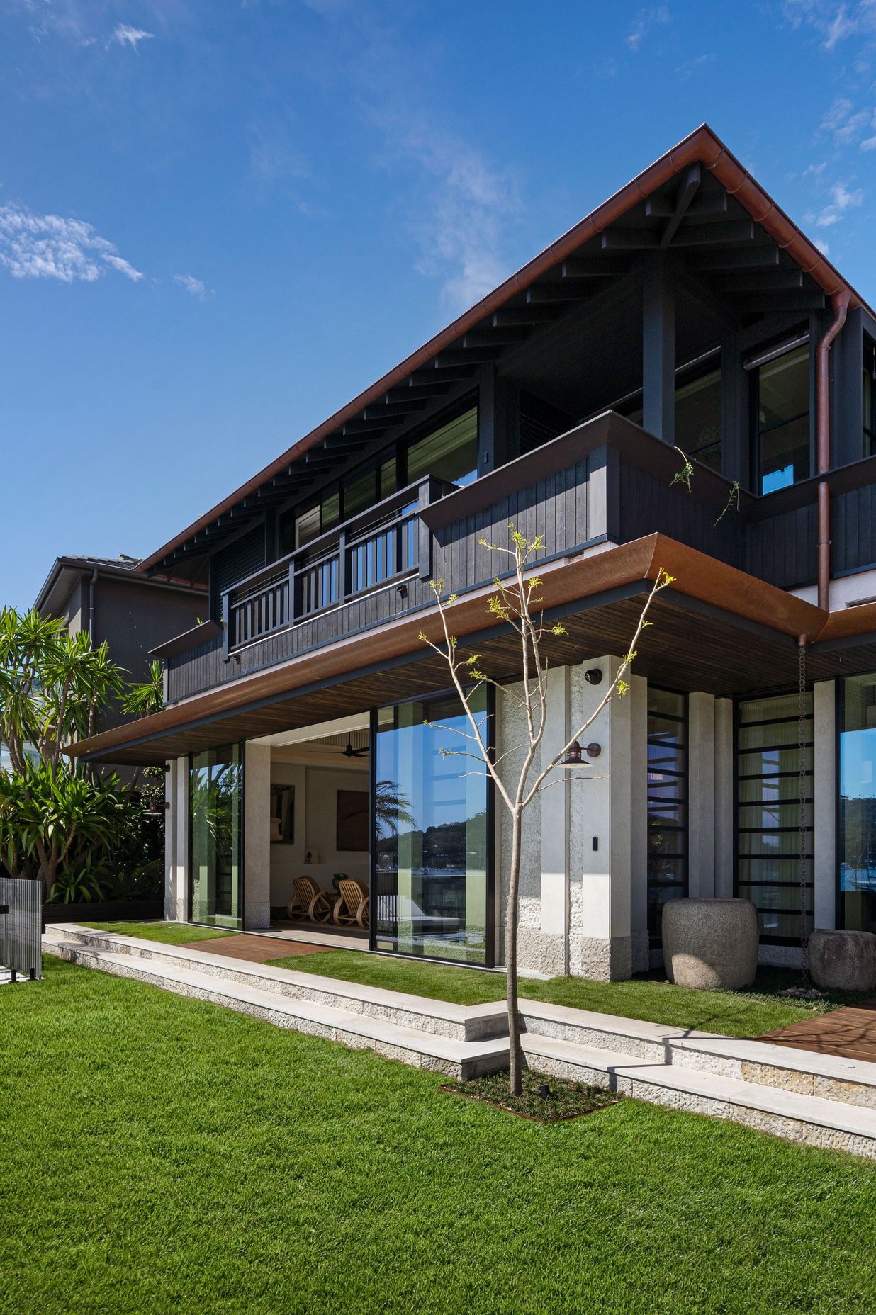 Minimal sliding doors at its best