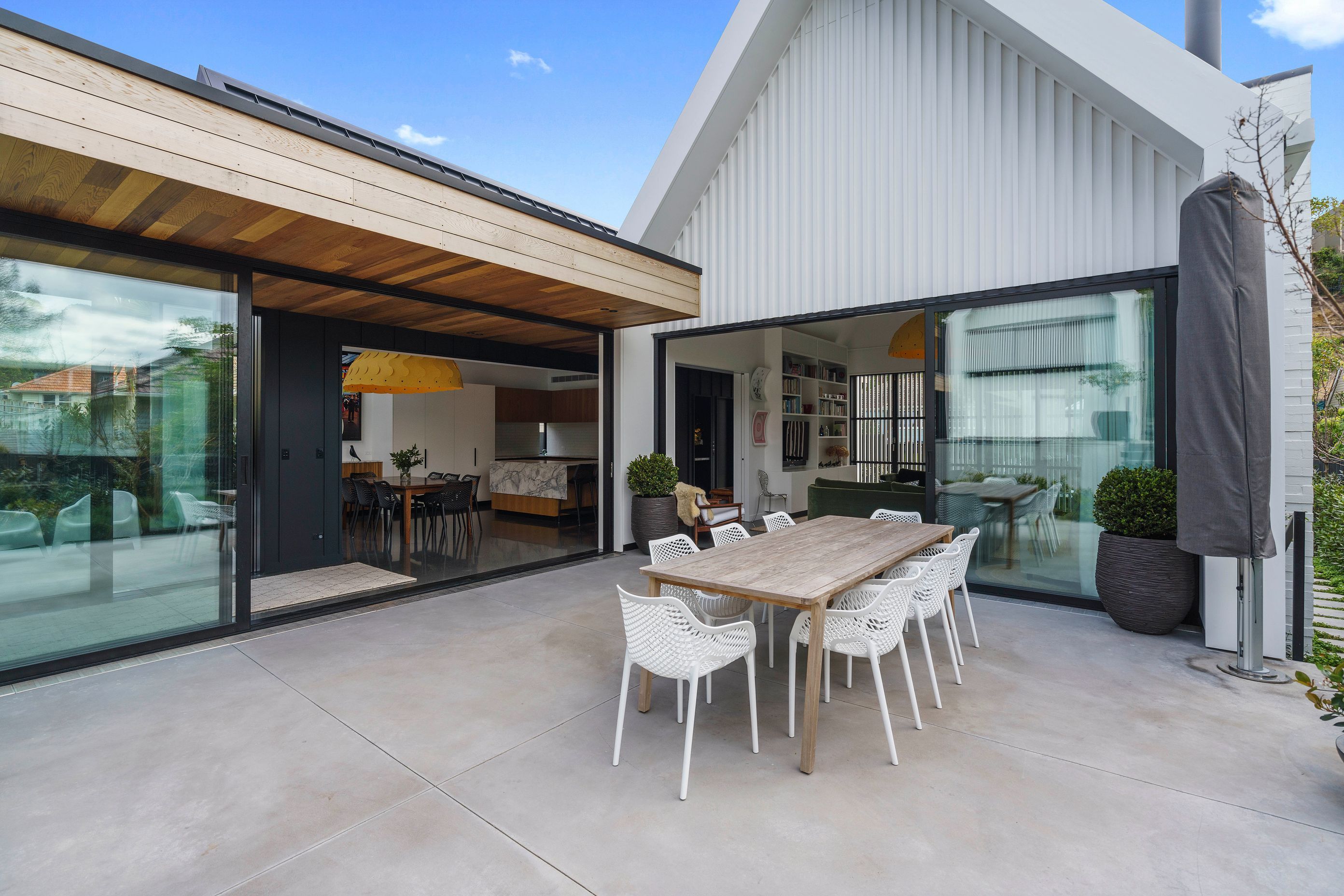 The house has been set up for large-scale entertaining with multiple areas all radiating off the courtyard space.