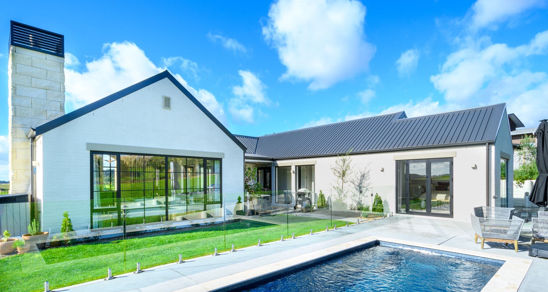 Pheasant Lane, Waimauku banner
