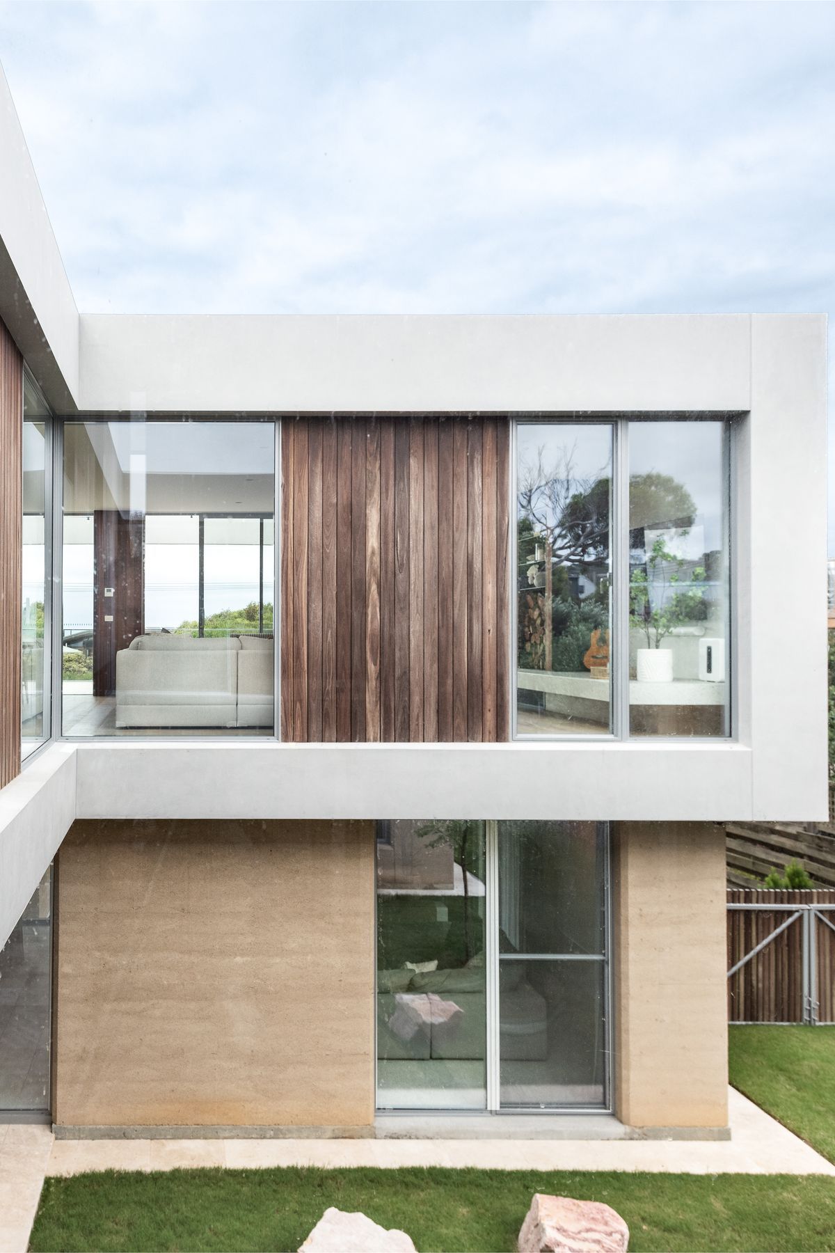 ANGLESEAHOUSE0008HIRES.JPG