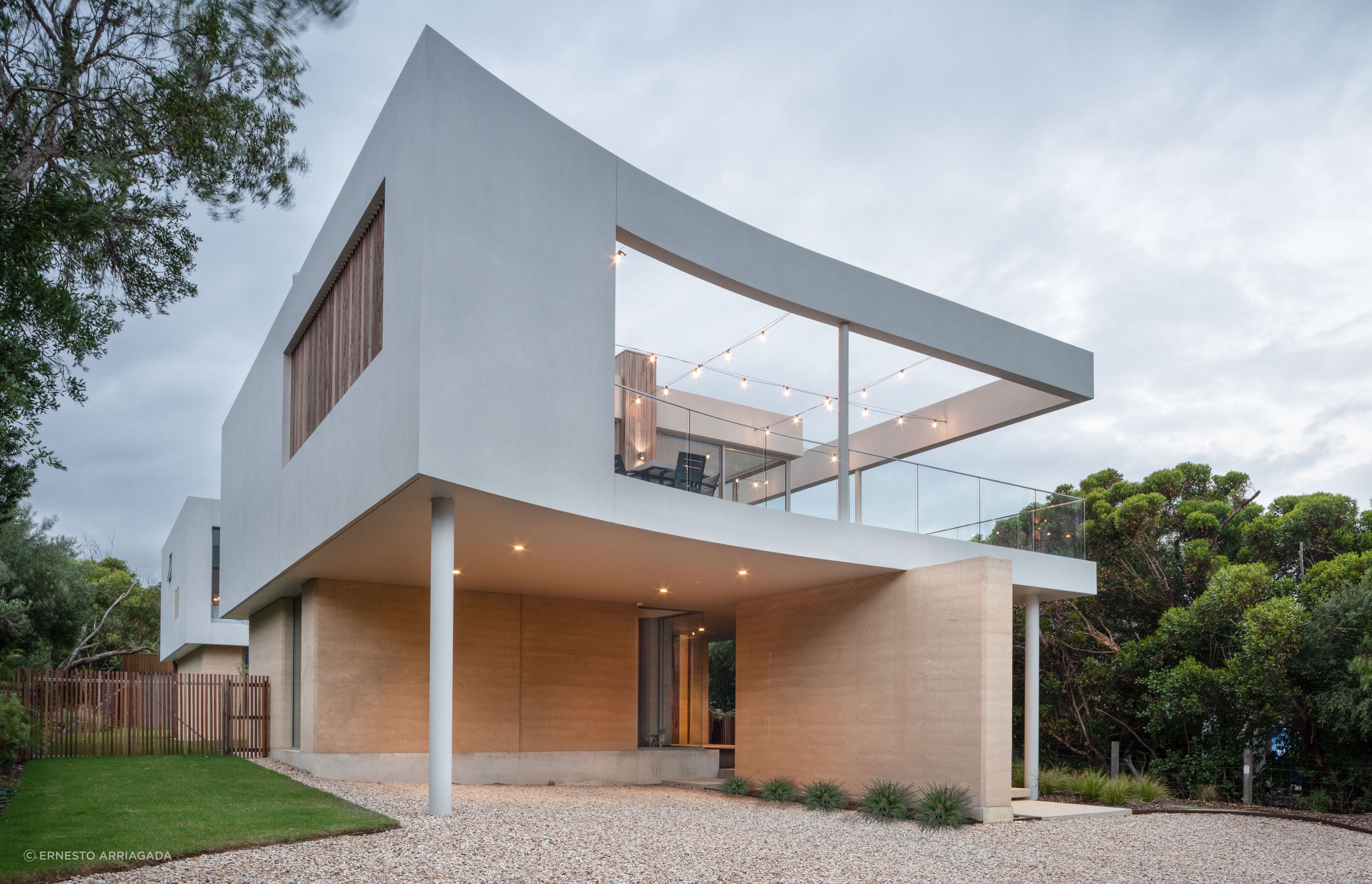 ANGLESEAHOUSE0060HIRES-v3.JPG