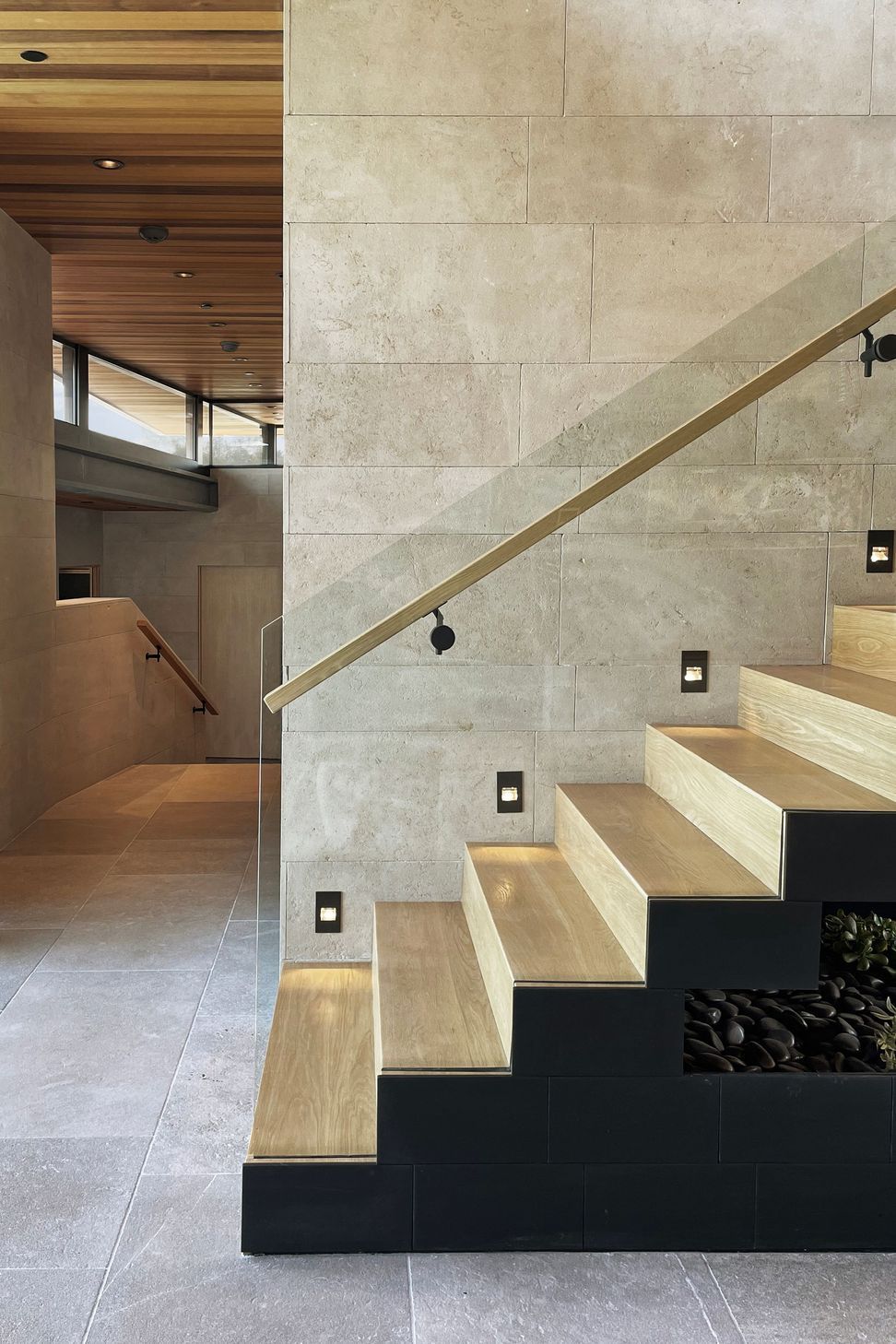 AO-HOUSEENTRY-STAIR09.jpg