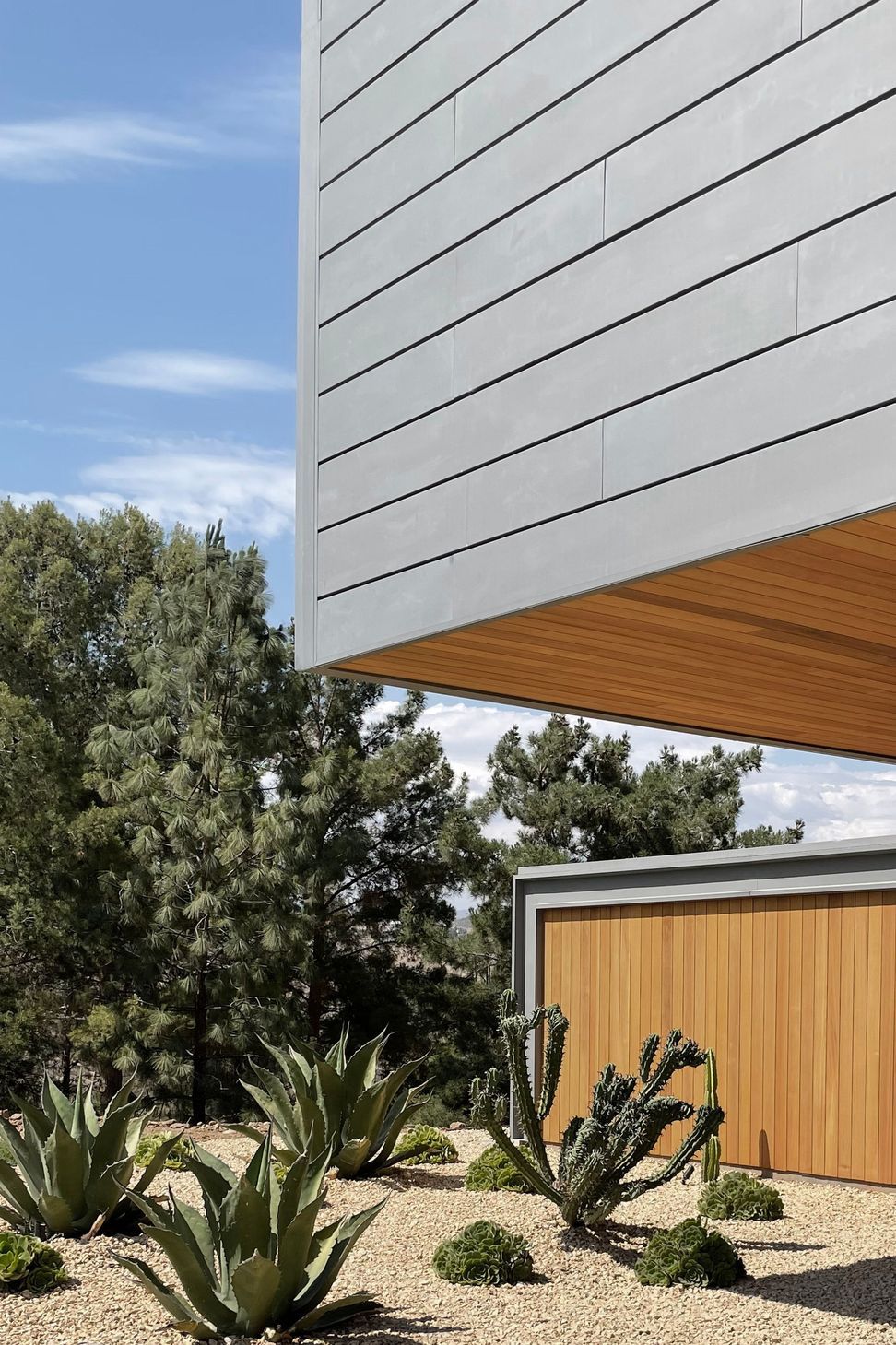 AO-HOUSEEXTERIOR-SHADE02.jpg