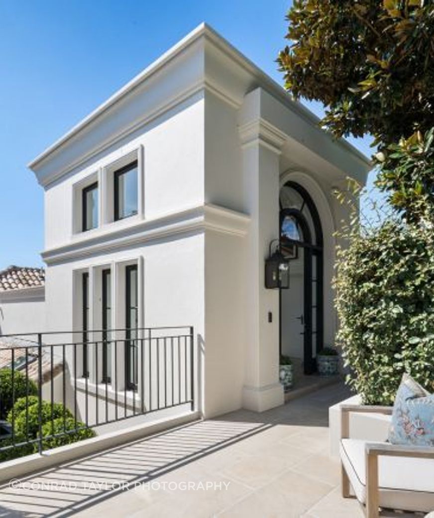 Lynda Kerry Interior Design | Andrew Barnyak Design | Cathedral Limestone Alfresco