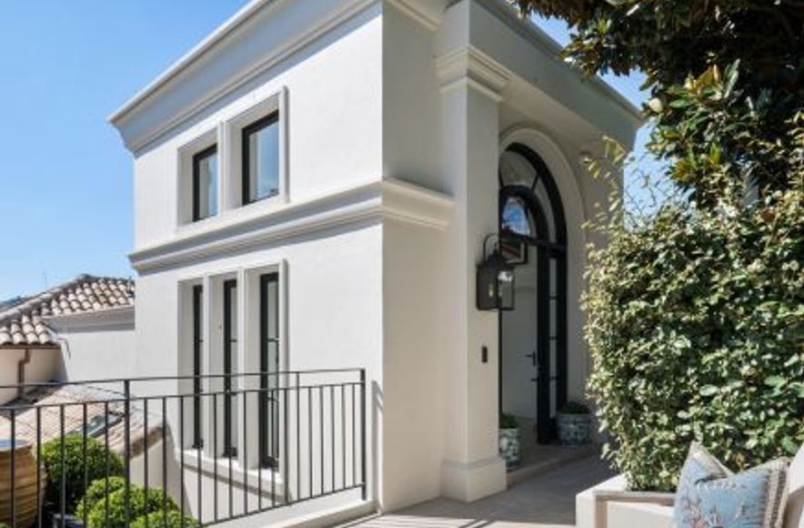 Darling Point Residence