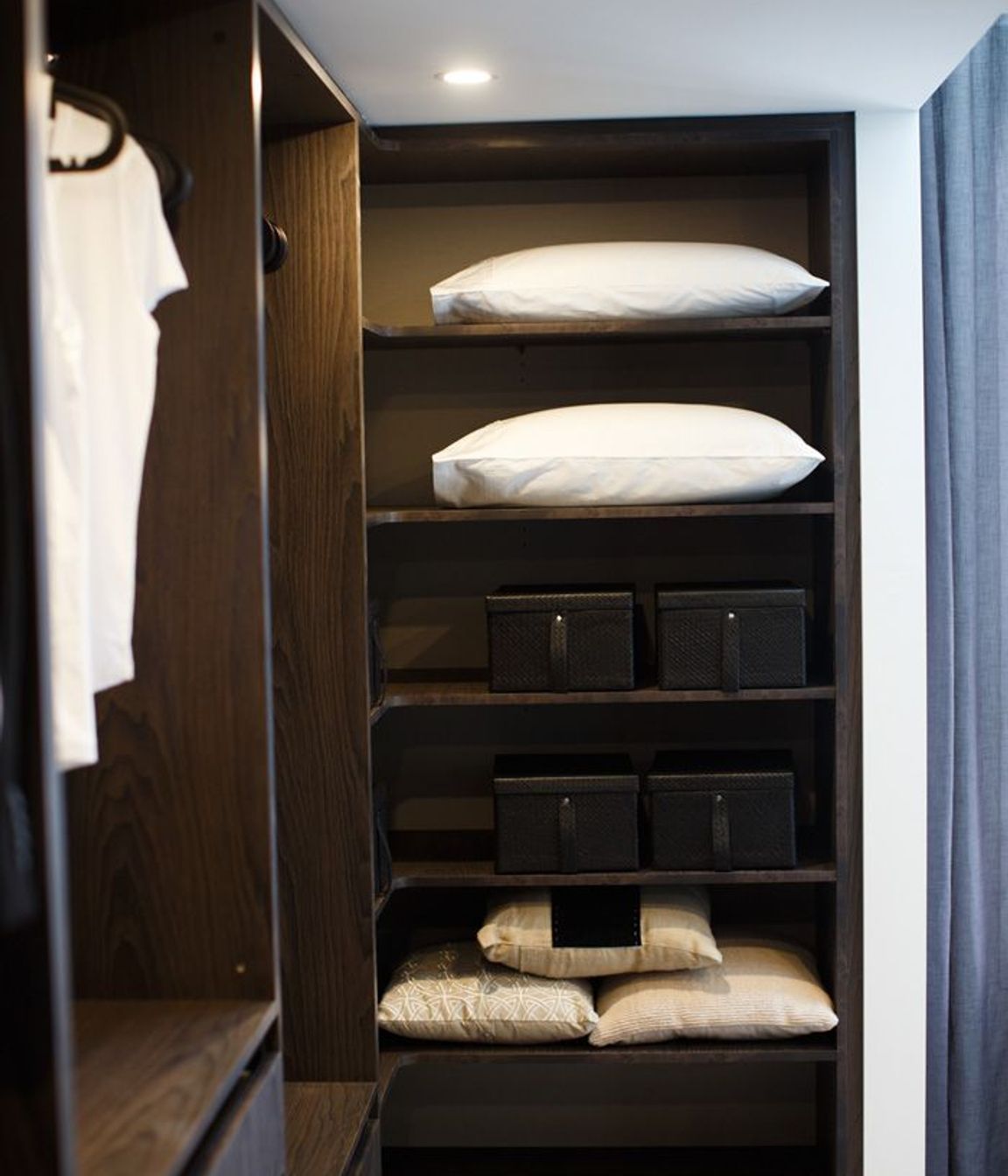 Aria Display Home
