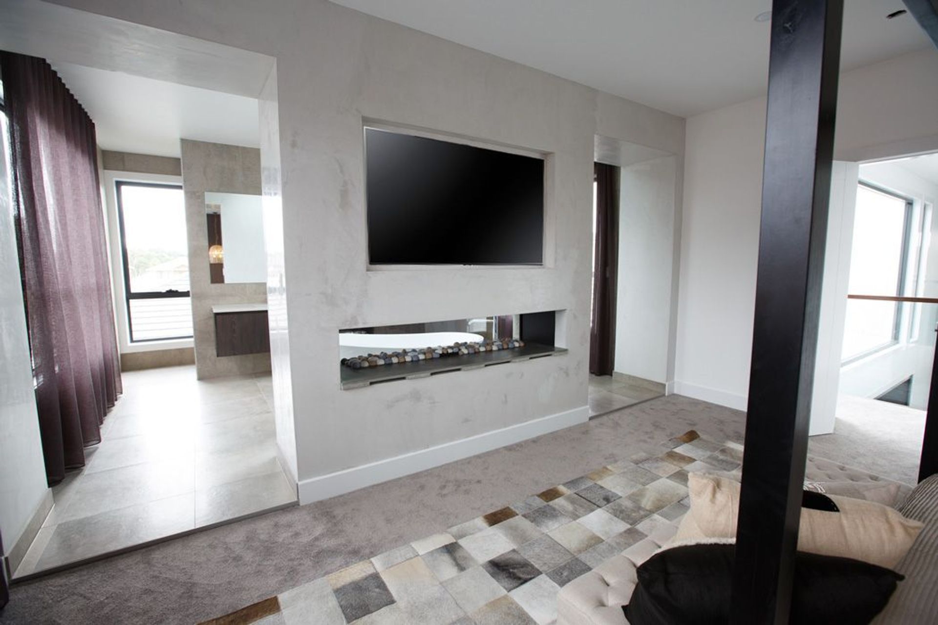 Aria Display Home