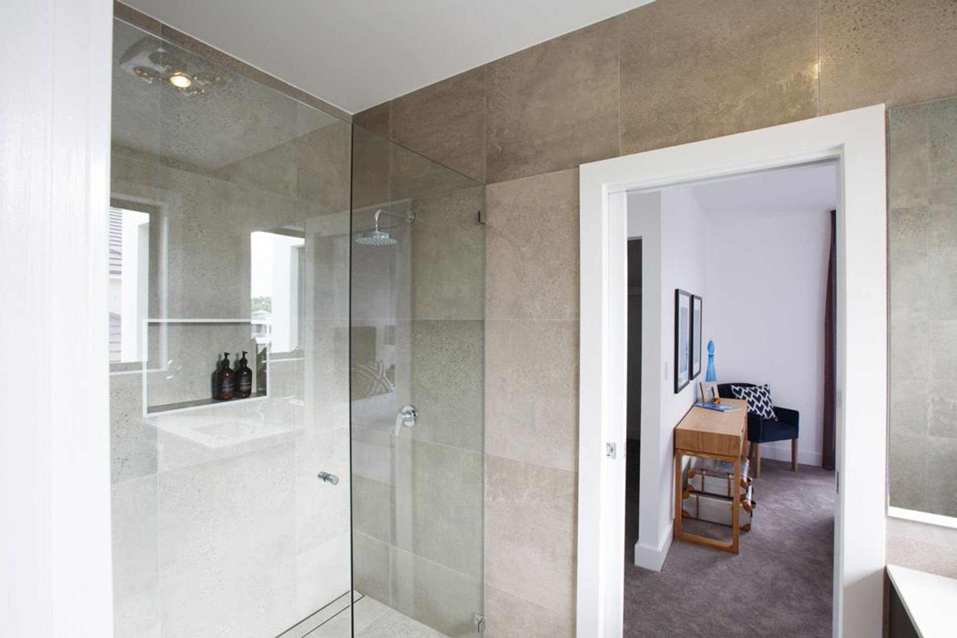 Aria Display Home