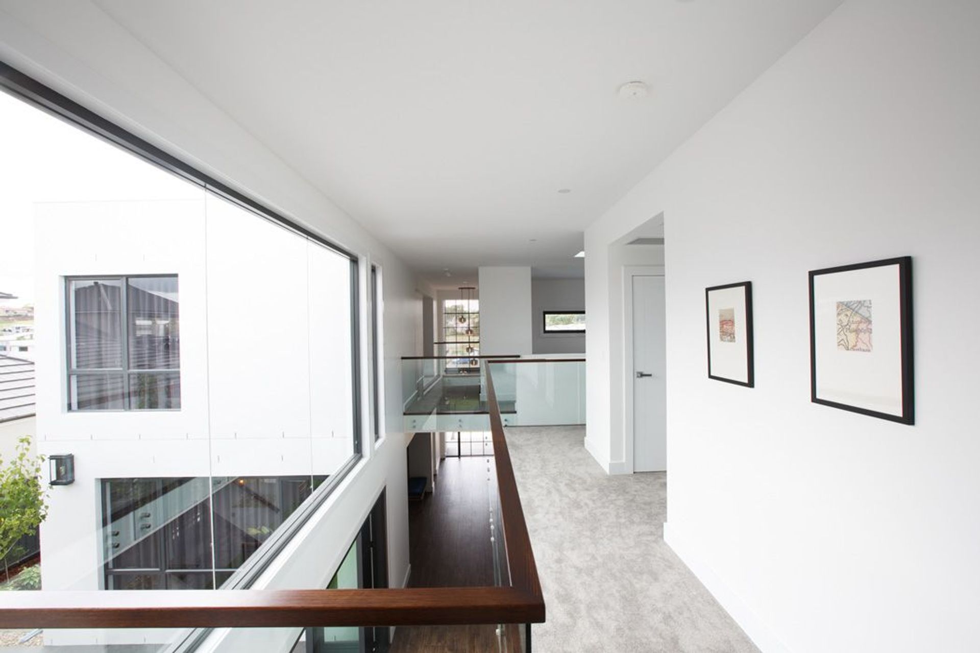 Aria Display Home