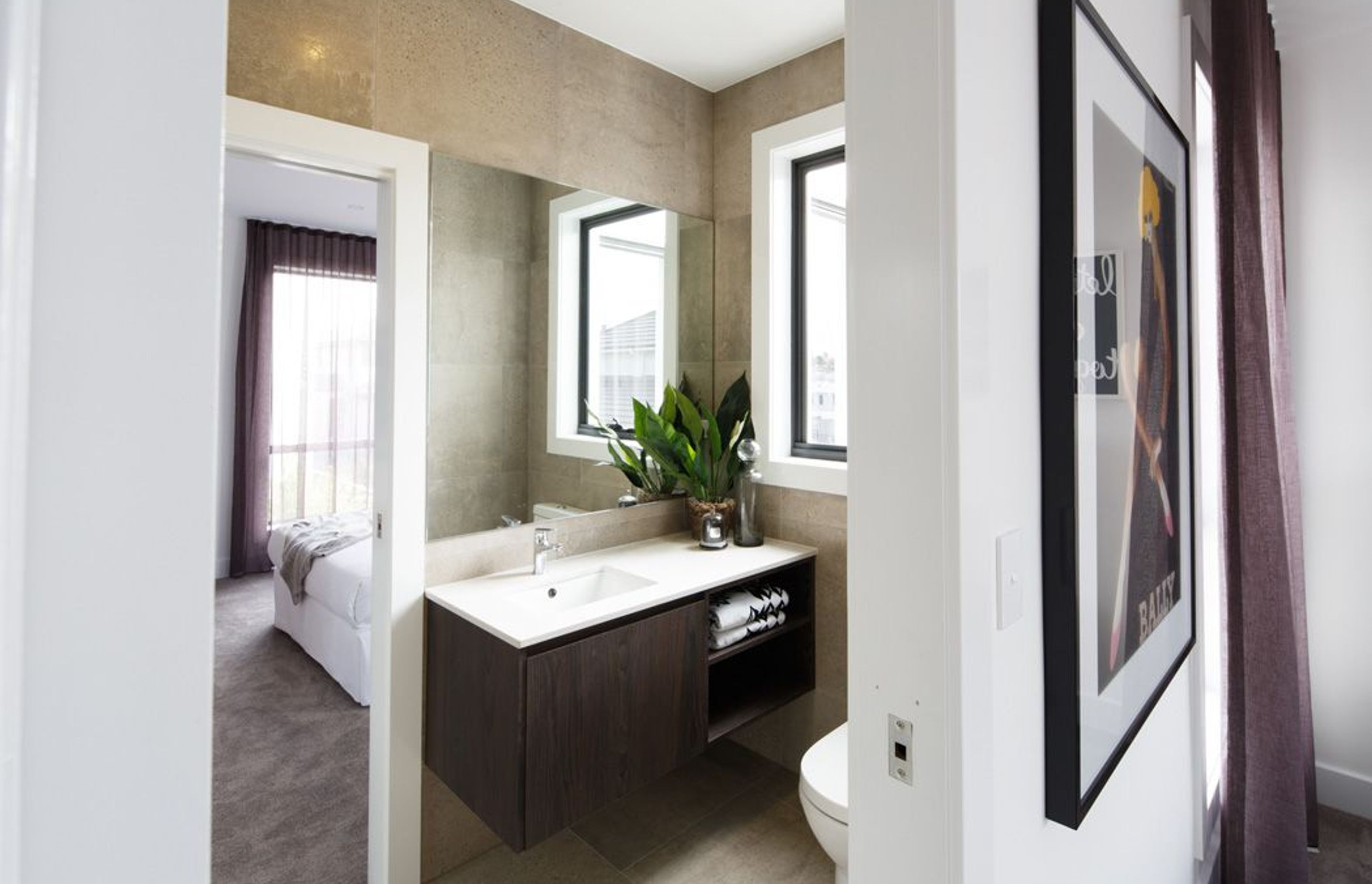 Aria Display Home