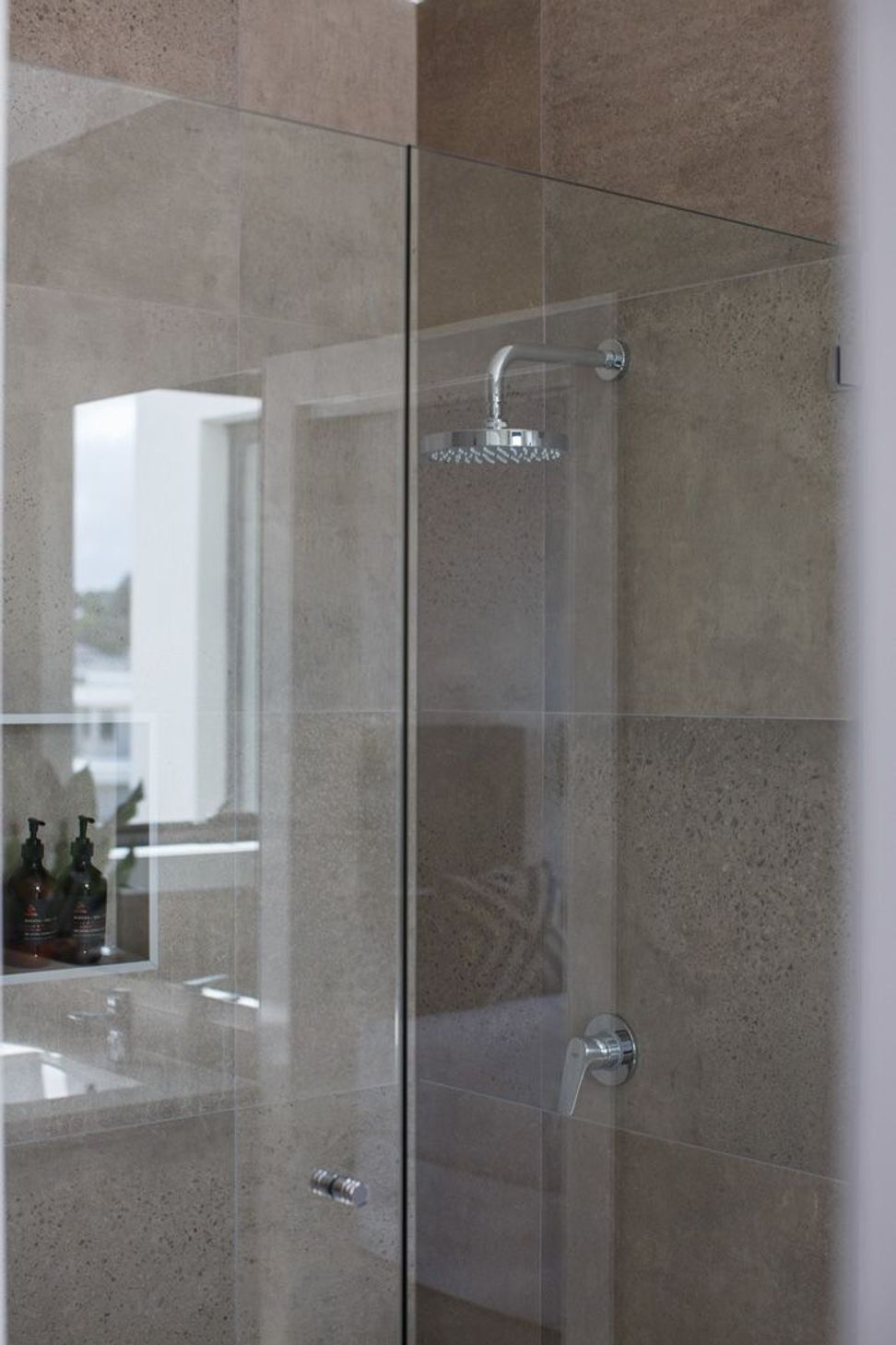 Aria Display Home