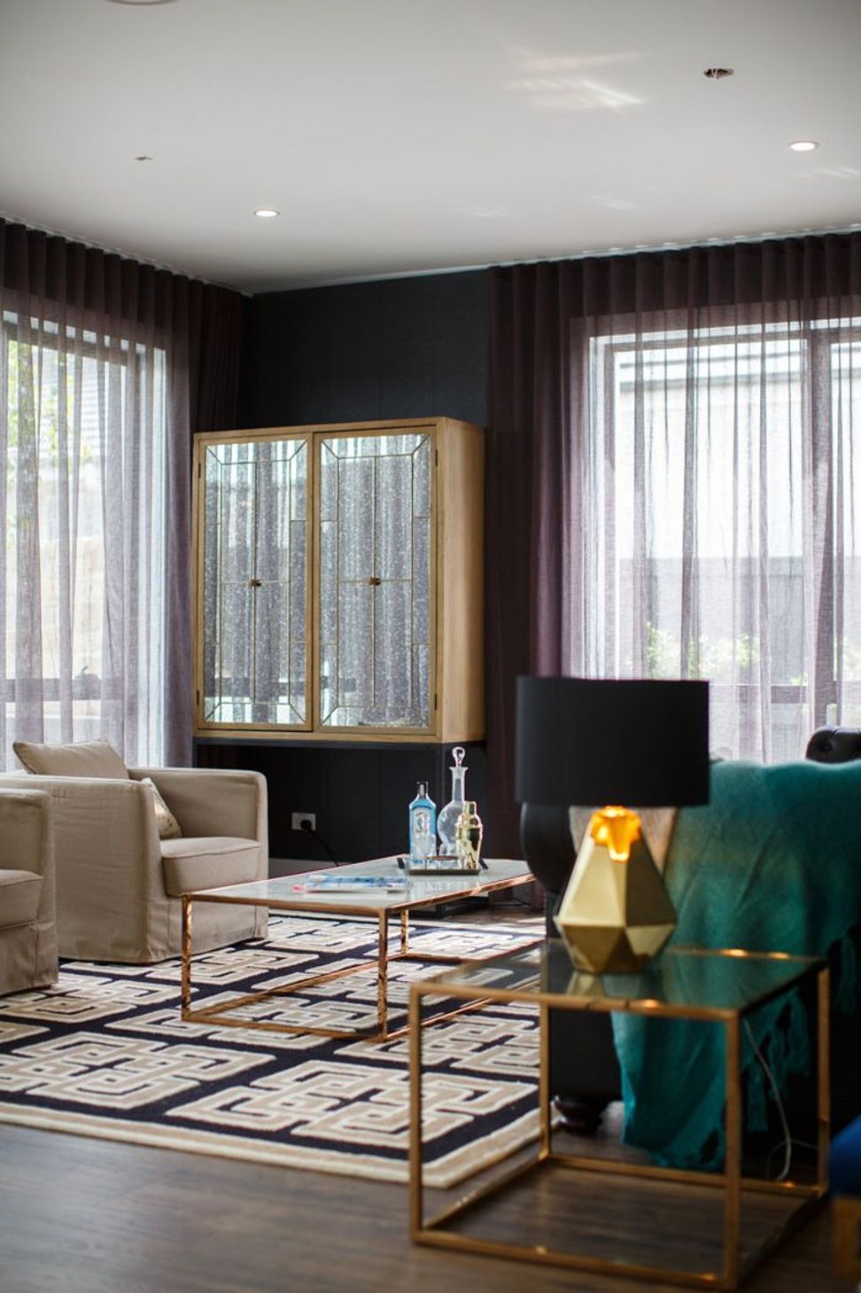 Aria Display Home