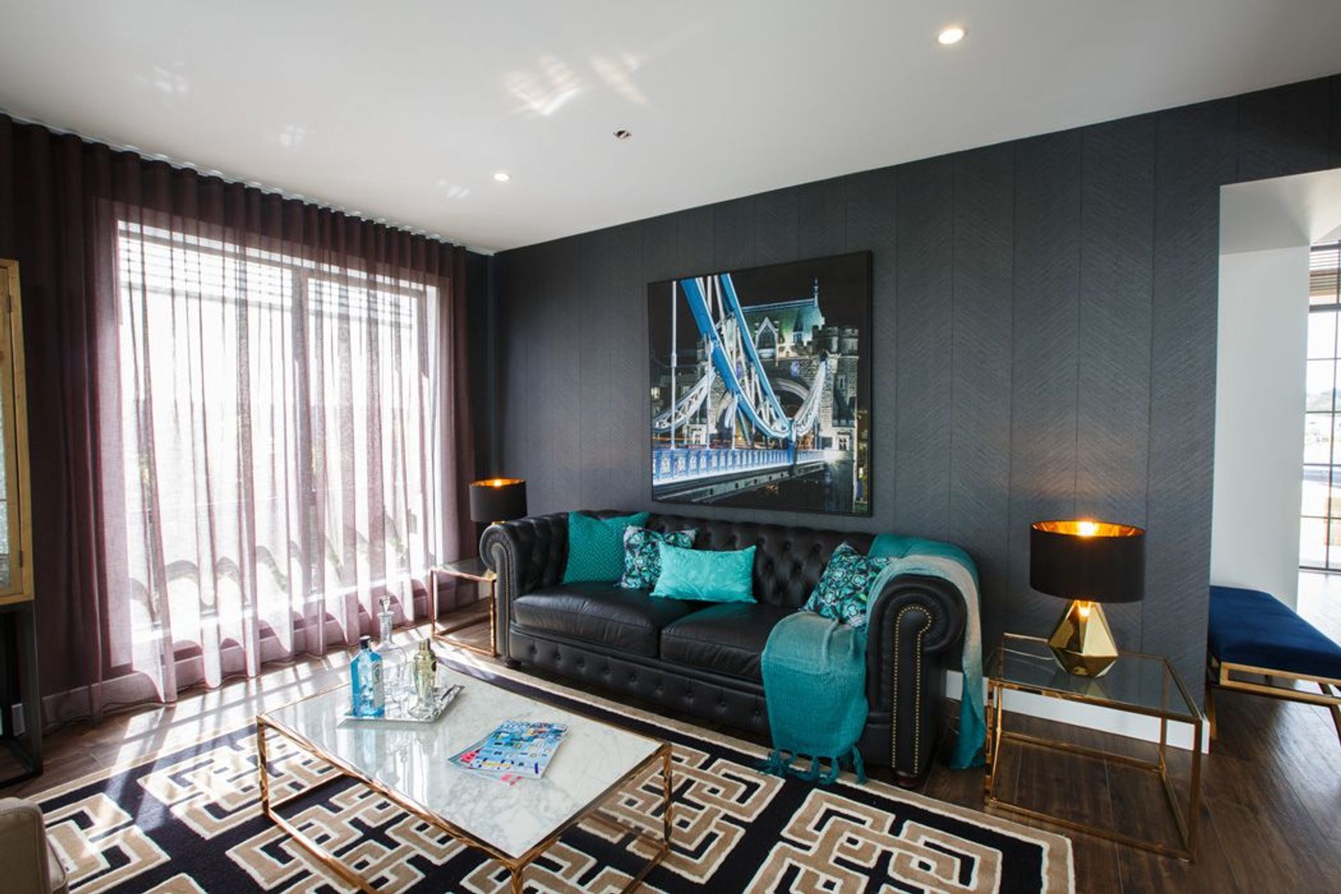 Aria Display Home
