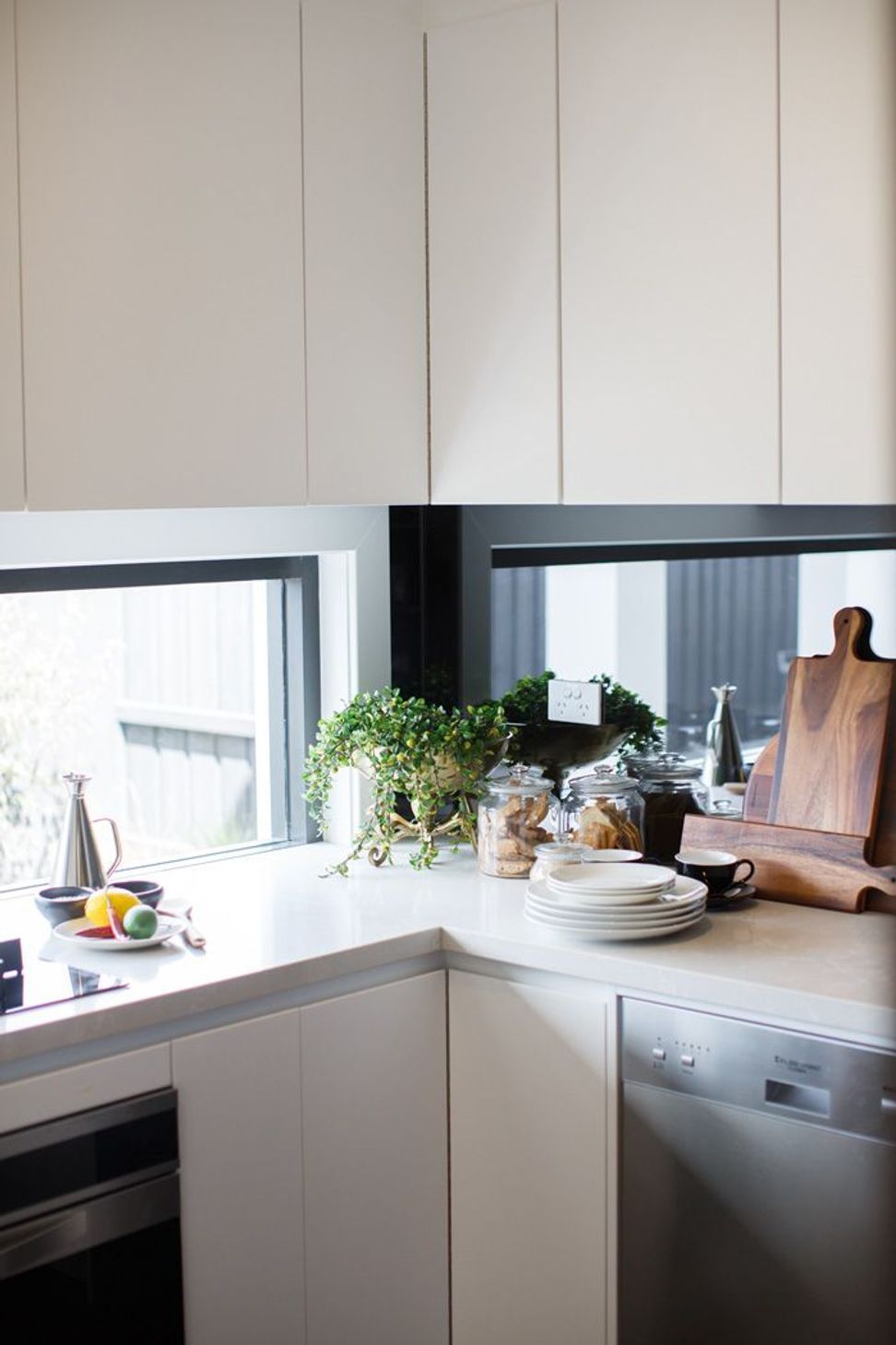 Aria Display Home