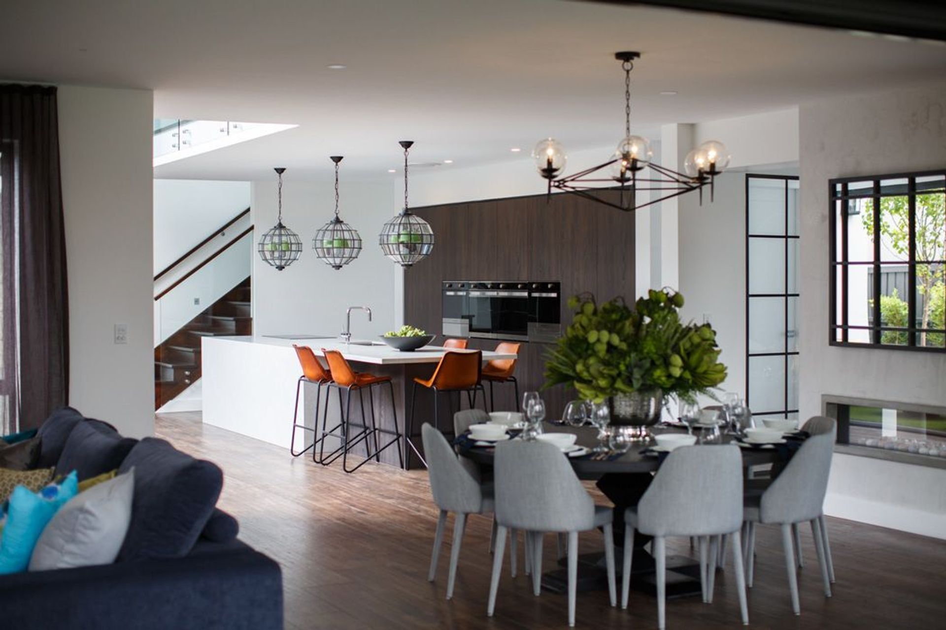 Aria Display Home