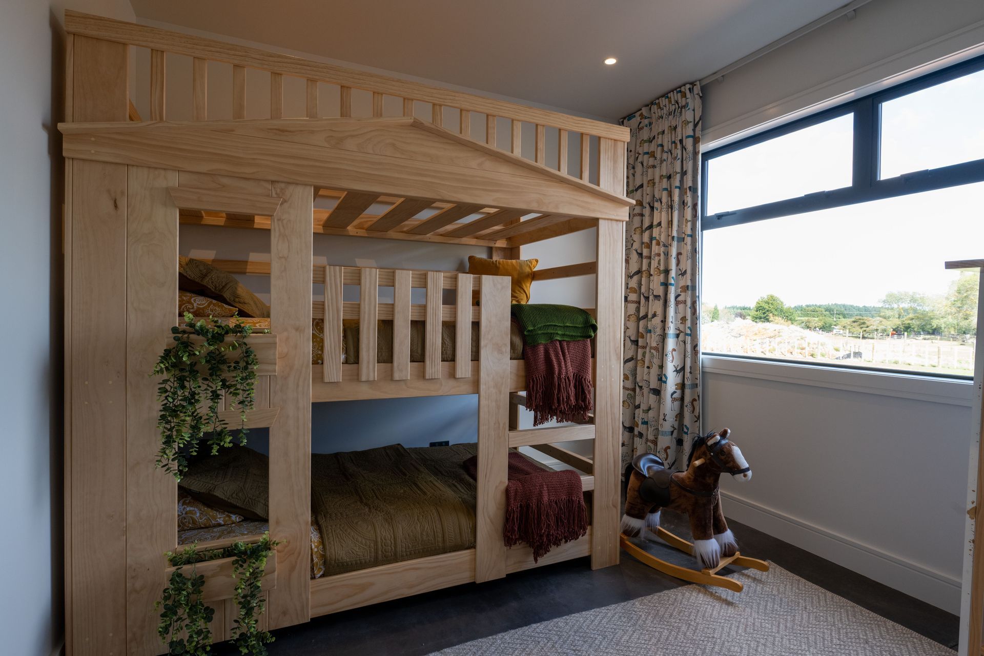 Pukekohe - Custom Built Office/Barn