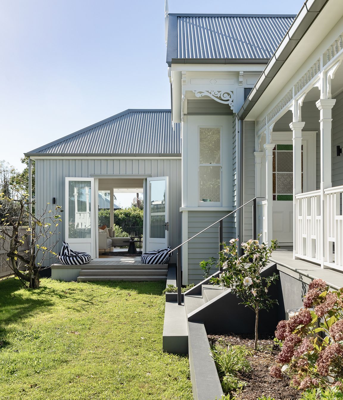 BOURKEARCHITECTSMichelleWeir2305-OLDMILLROAD300dpi-014-v2.jpg