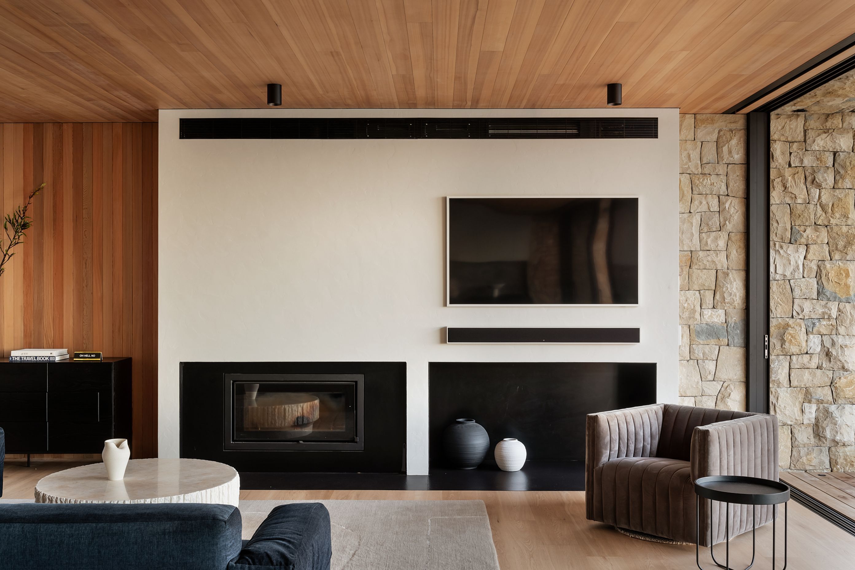 Beachlands-HouseLivingSam-Hartnett10-1.jpg