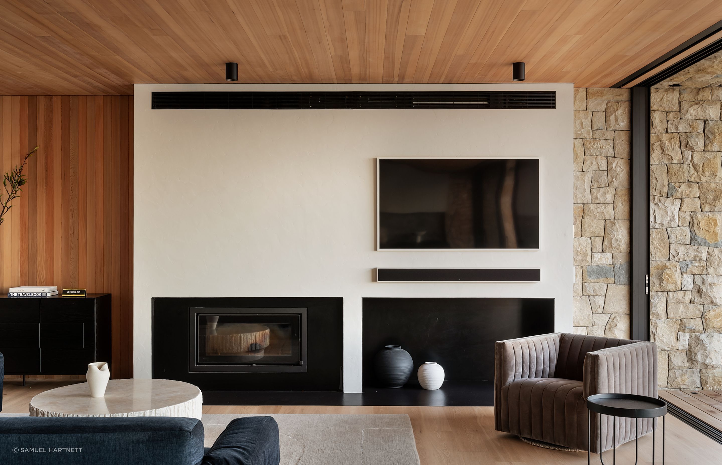 Beachlands-HouseLivingSam-Hartnett10-1.jpg